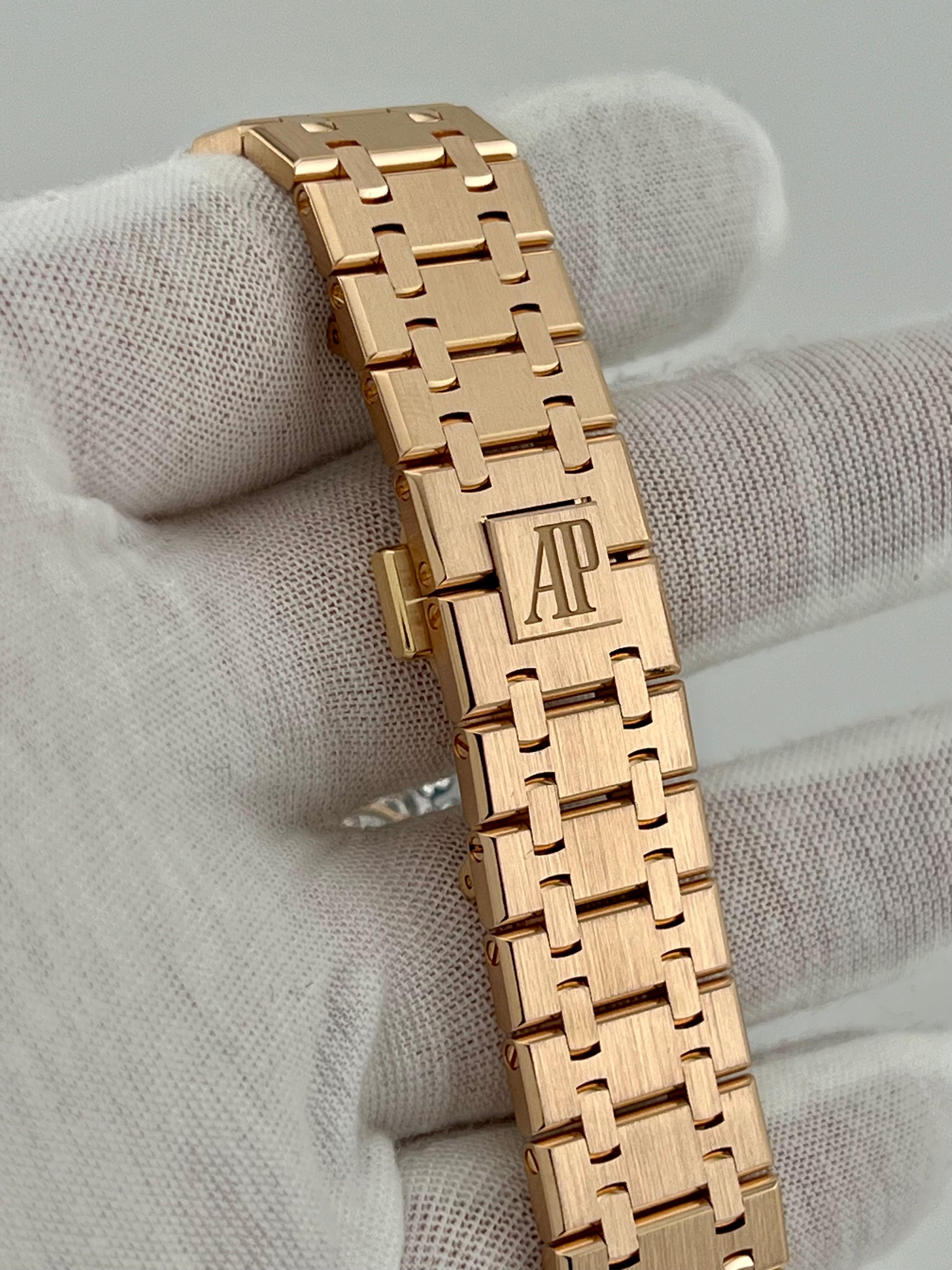 Audemars Piguet Royal Oak 26239OR.OO.1220OR.02 Chocolate 18K Rose Gold Box Paper 3