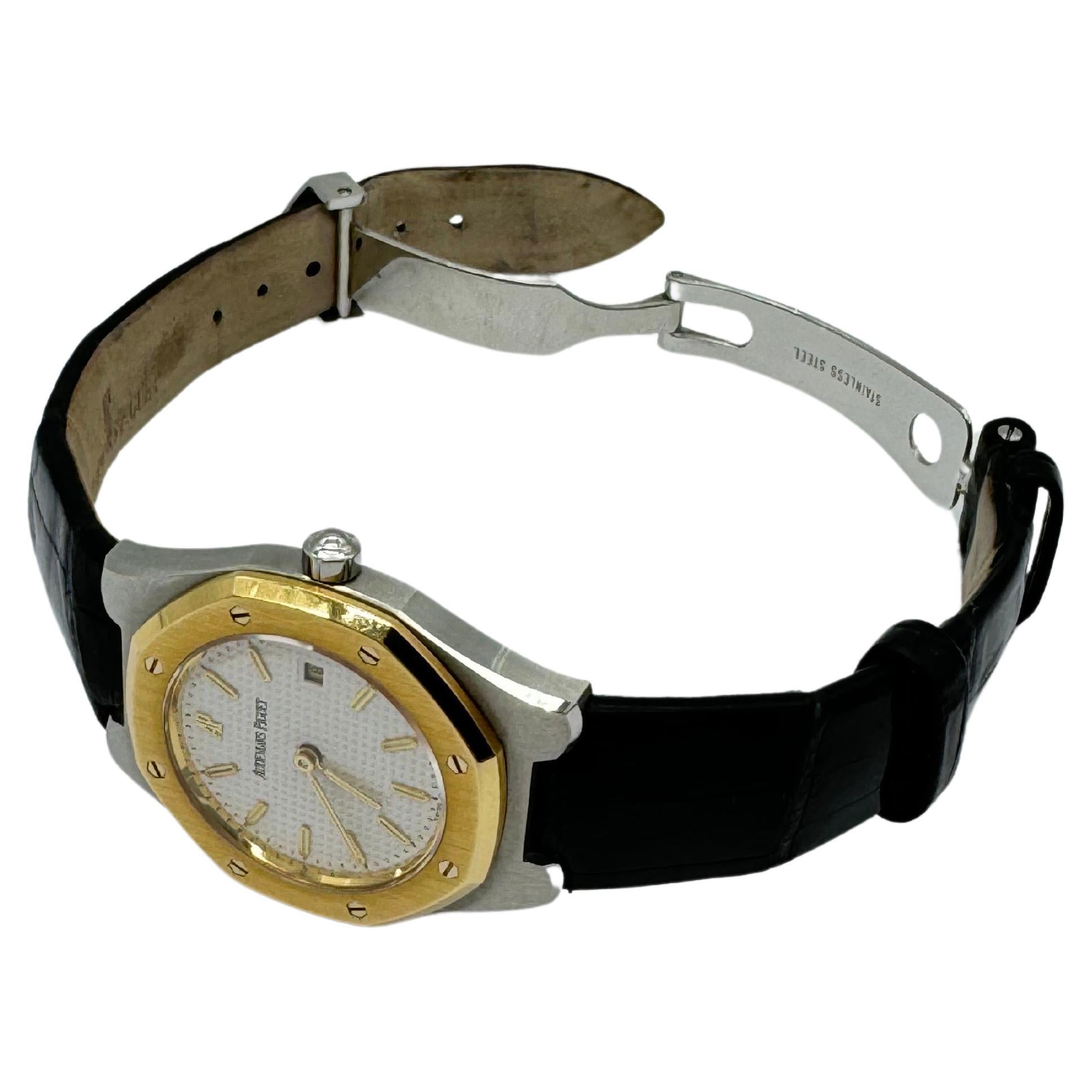 Women's or Men's Audemars Piguet Royal Oak 28x31mm quartz For Sale