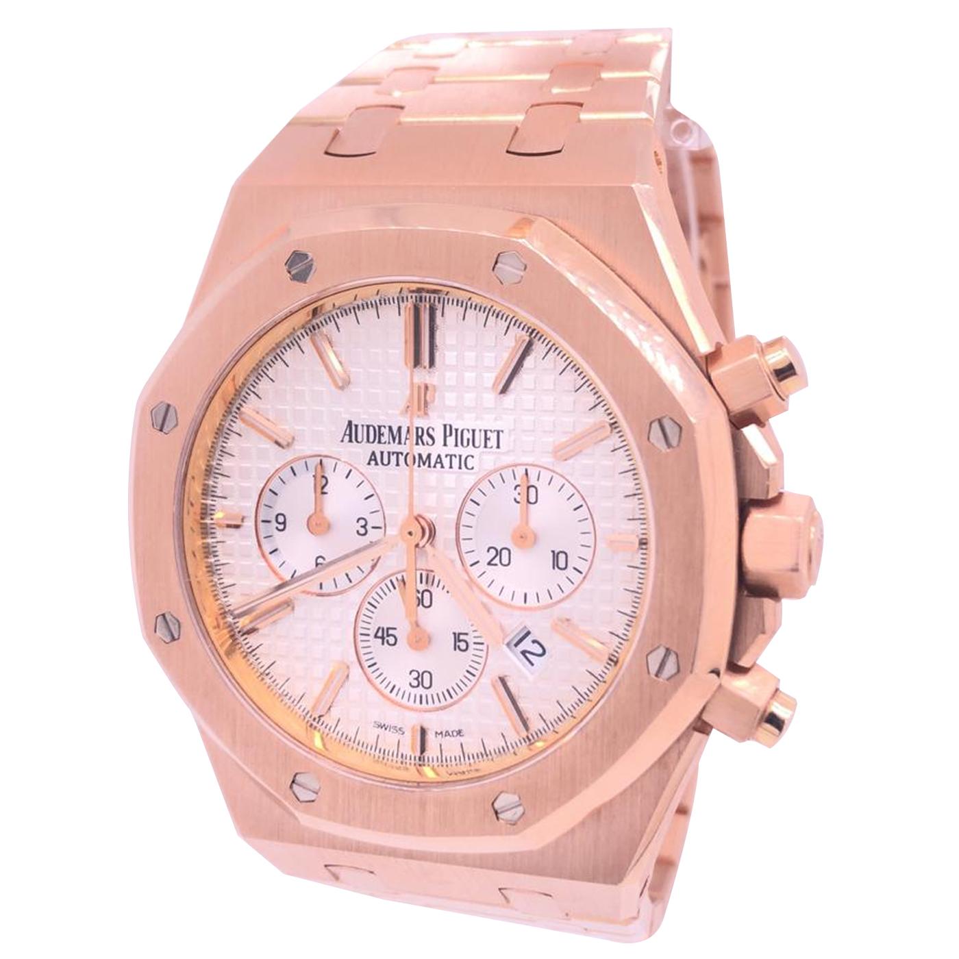 Audemars Piguet Royal Oak Chronograph Silver Dial Automatic 26320OROO1220OR02. 18kt rose gold case with an 18kt rose gold bracelet. Fixed bezel. Silver dial with gold-tone hands and index hour markers. Minute markers around the outer rim. Dial Type: