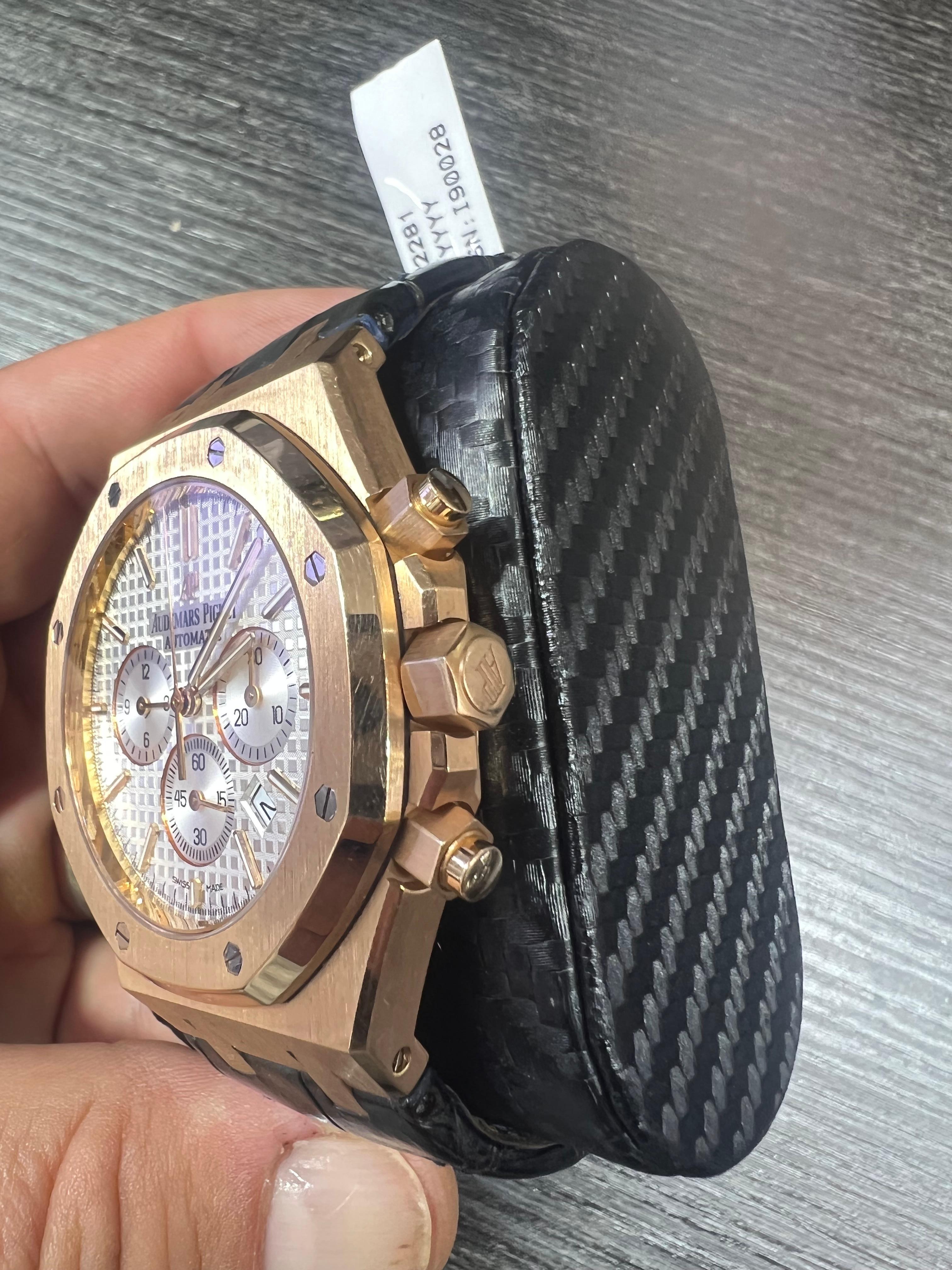 Audemars Piguet Royal Oak 41mm 18K Rose Gold Men's Watch

comes with Original Box

excellent condition!!

runs perfect!

free overnight insured shipping

shop with confidence

evitadiamonds