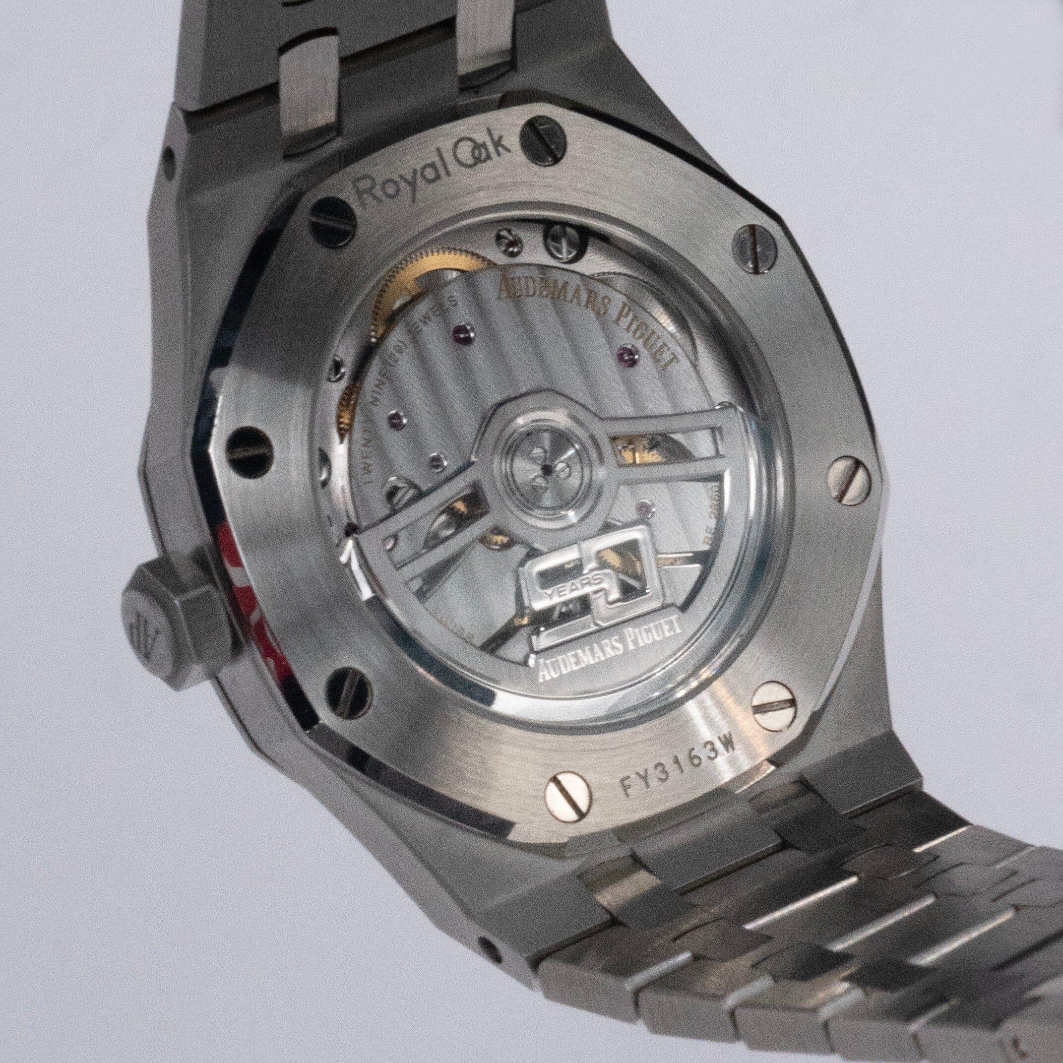 Audemars Piguet Montre Hommes Royal Oak 50th Anniversary 15550ST Cadran gris en vente 4