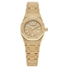 Audemars Piguet Royal Oak 67630BA.GG.1312BA.01 « Mini » quartz jaune dépoli
