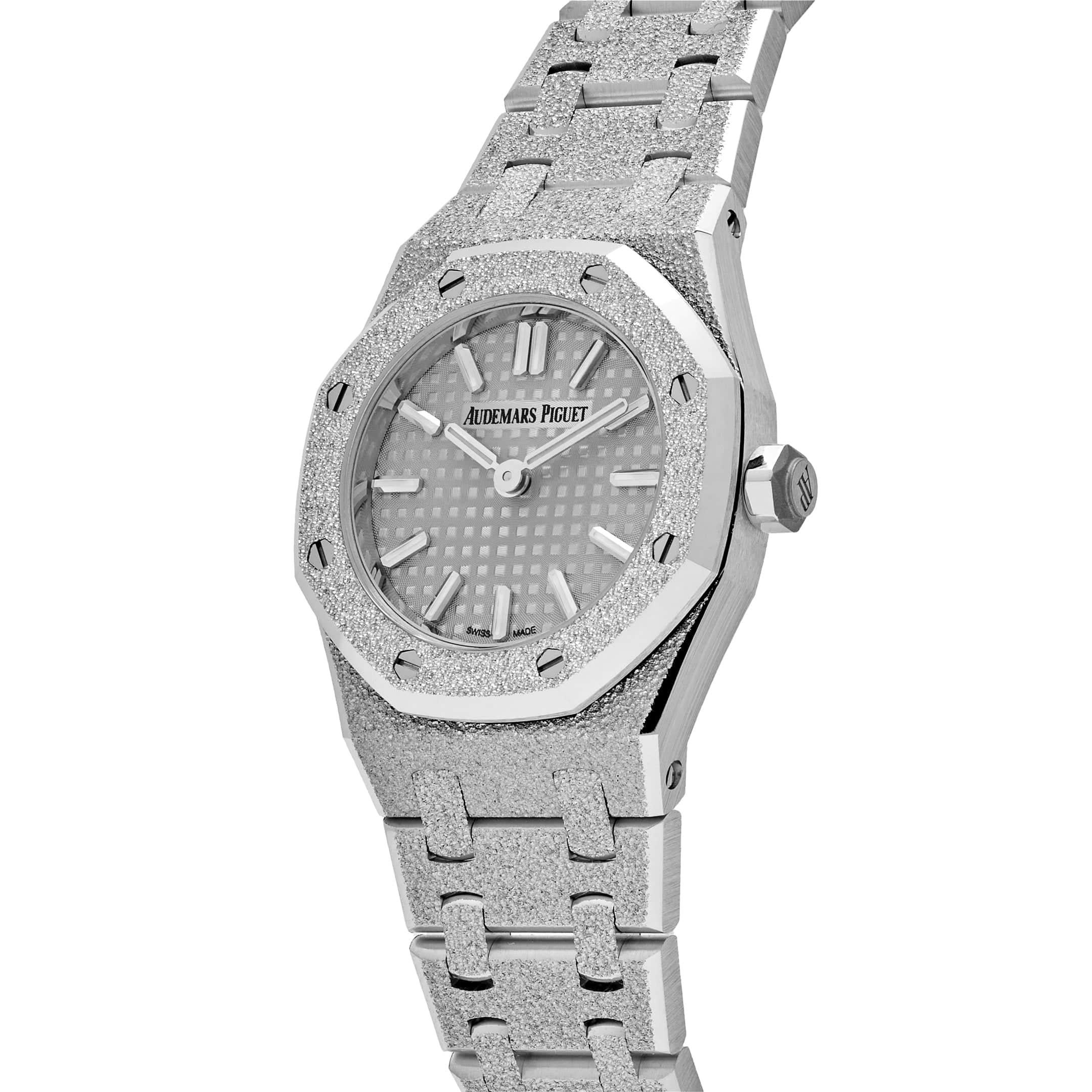 Audemars Piguet Royal Oak 67630BC.GG.1312BC.01 'Mini' Frosted White Gold Quartz In New Condition For Sale In New York, NY