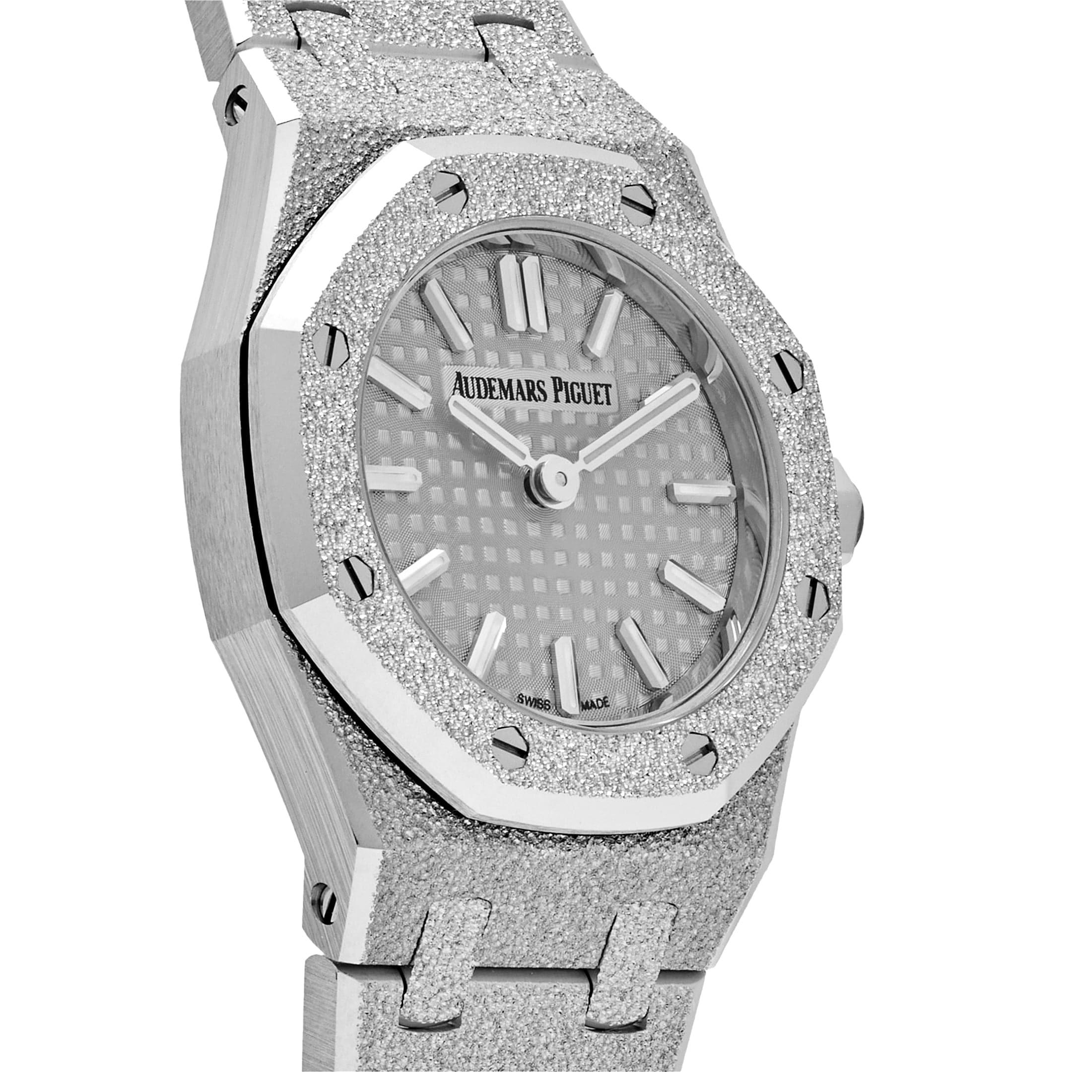 Women's Audemars Piguet Royal Oak 67630BC.GG.1312BC.01 'Mini' Frosted White Gold Quartz For Sale