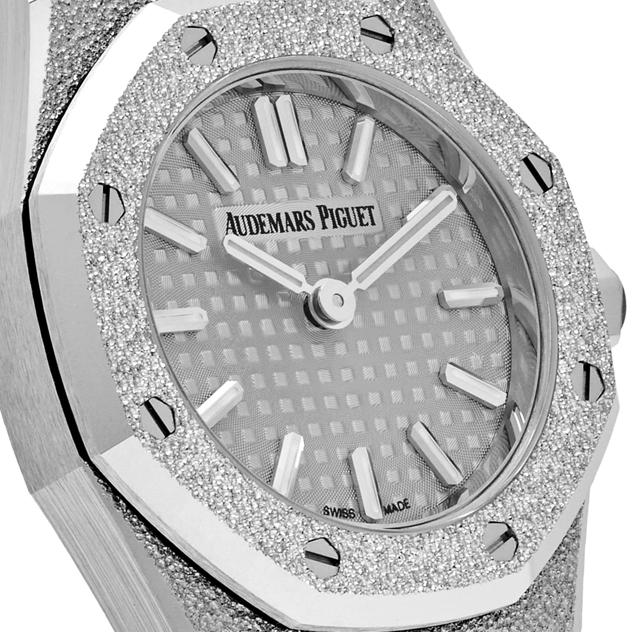 Audemars Piguet Royal Oak 67630BC.GG.1312BC.01 'Mini' Frosted White Gold Quartz For Sale 1