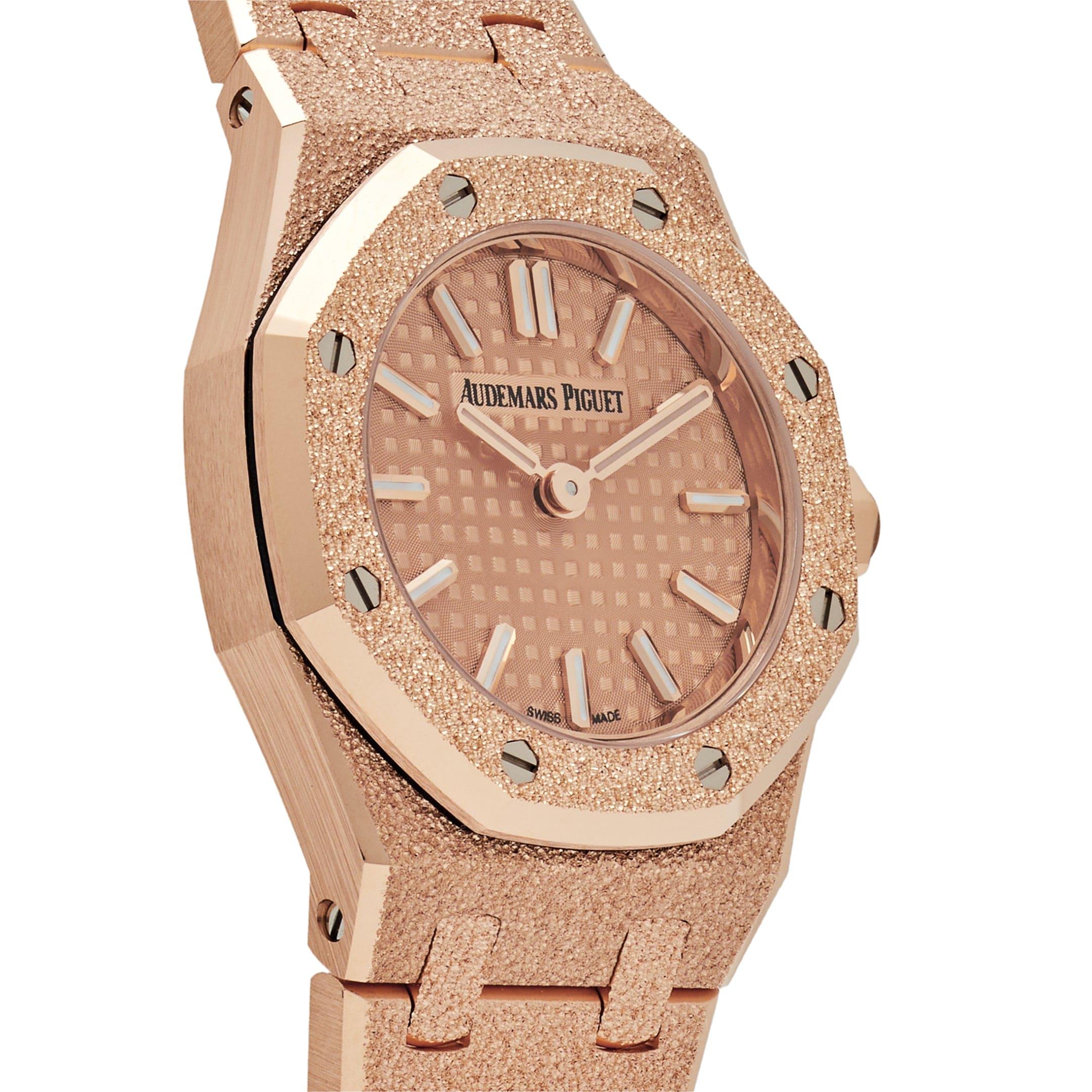 Audemars Piguet Royal Oak 67630OR.GG.1312OR.01 « Mini » Quartz or rose dépoli Pour femmes en vente