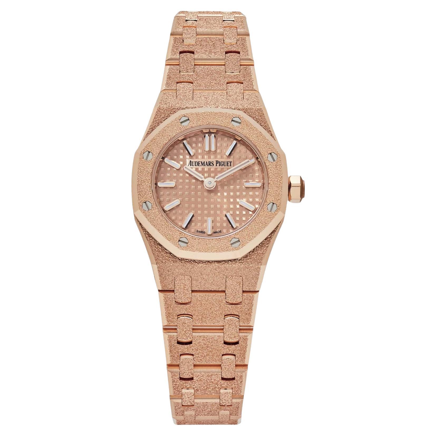 Audemars Piguet Royal Oak 67630OR.GG.1312OR.01 « Mini » Quartz or rose dépoli en vente