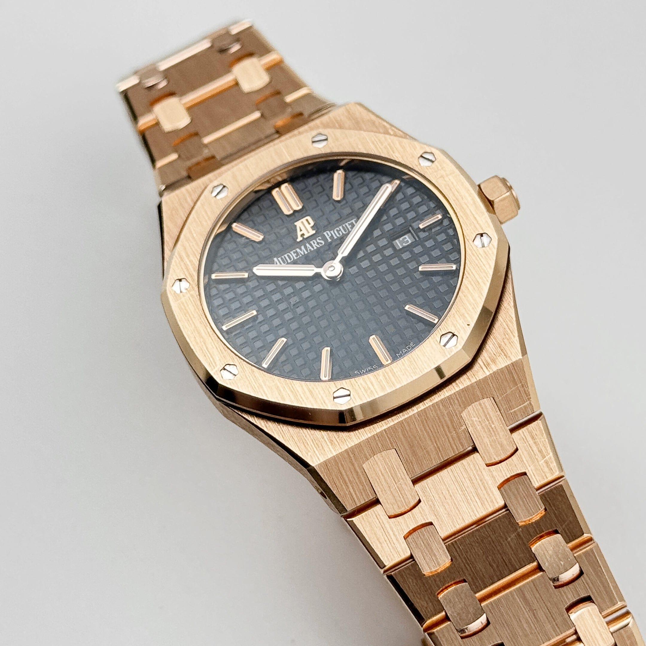 Audemars Piguet Royal Oak 67650OR.OO.1261OR.01 Rose Gold Brown Dial Quartz Excellent état - En vente à New York, NY