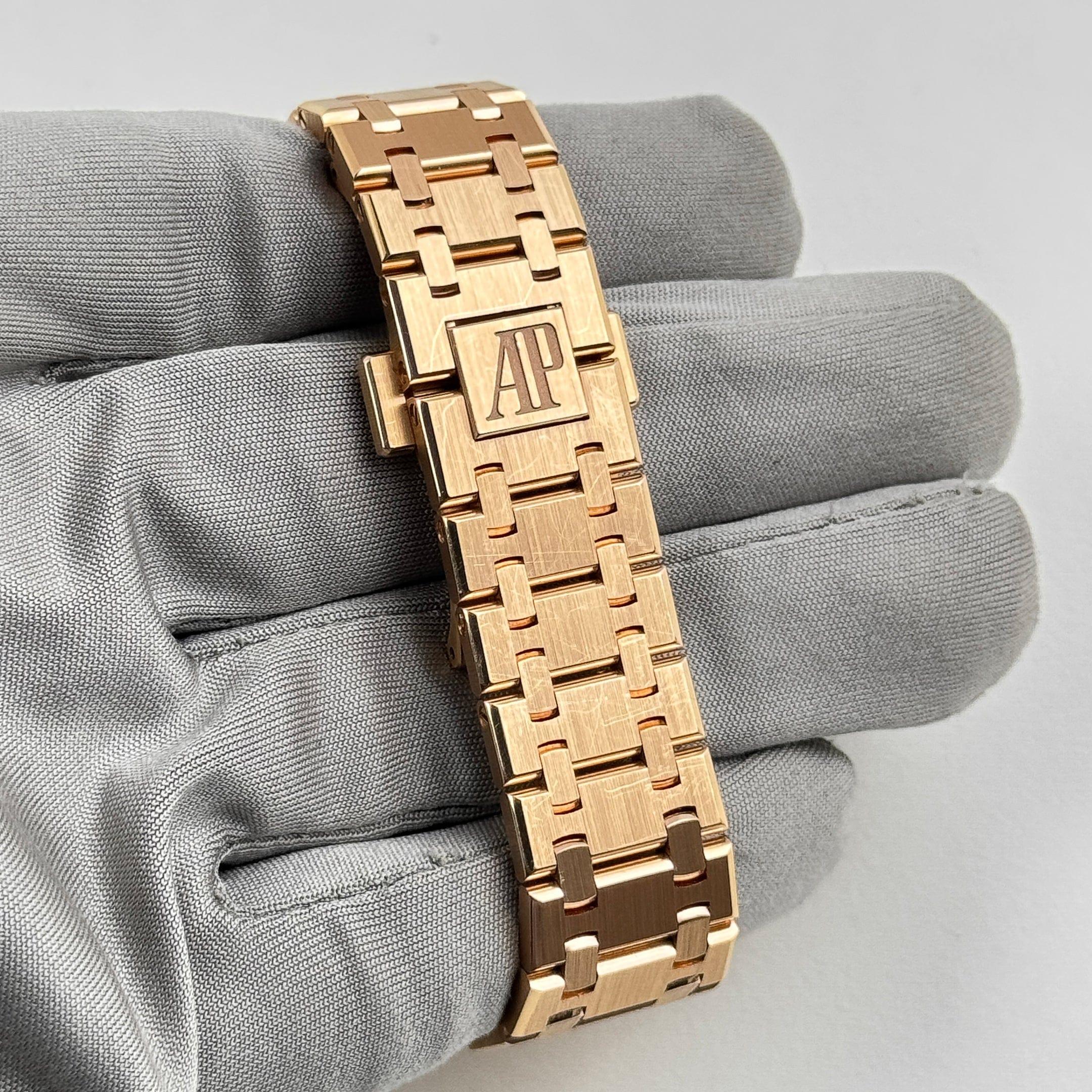 Audemars Piguet Royal Oak 67650OR.OO.1261OR.01 Rose Gold Brown Dial Quartz en vente 3