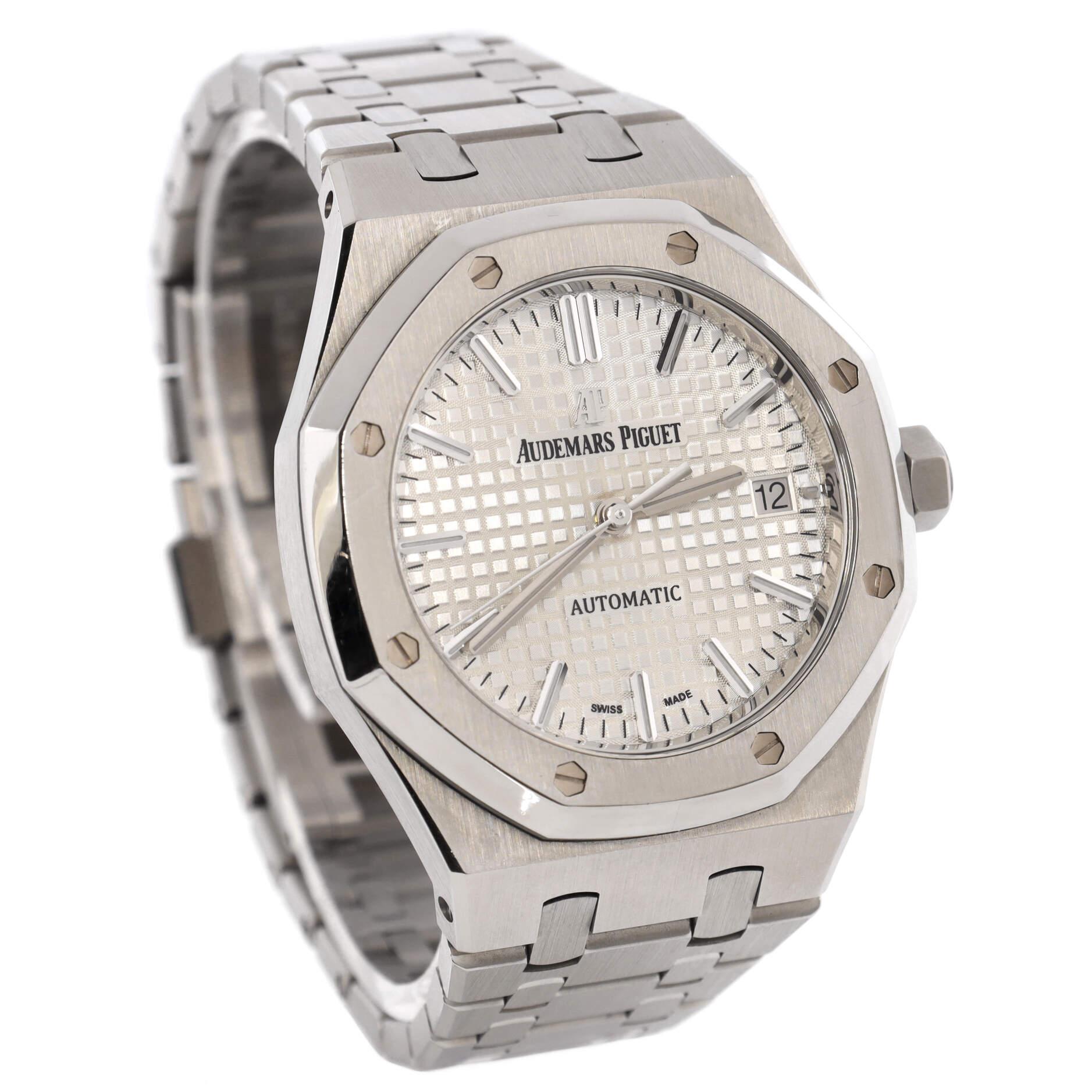 Audemars Piguet Royal Oak Automatic Watch Stainless Steel 37 In Good Condition In New York, NY