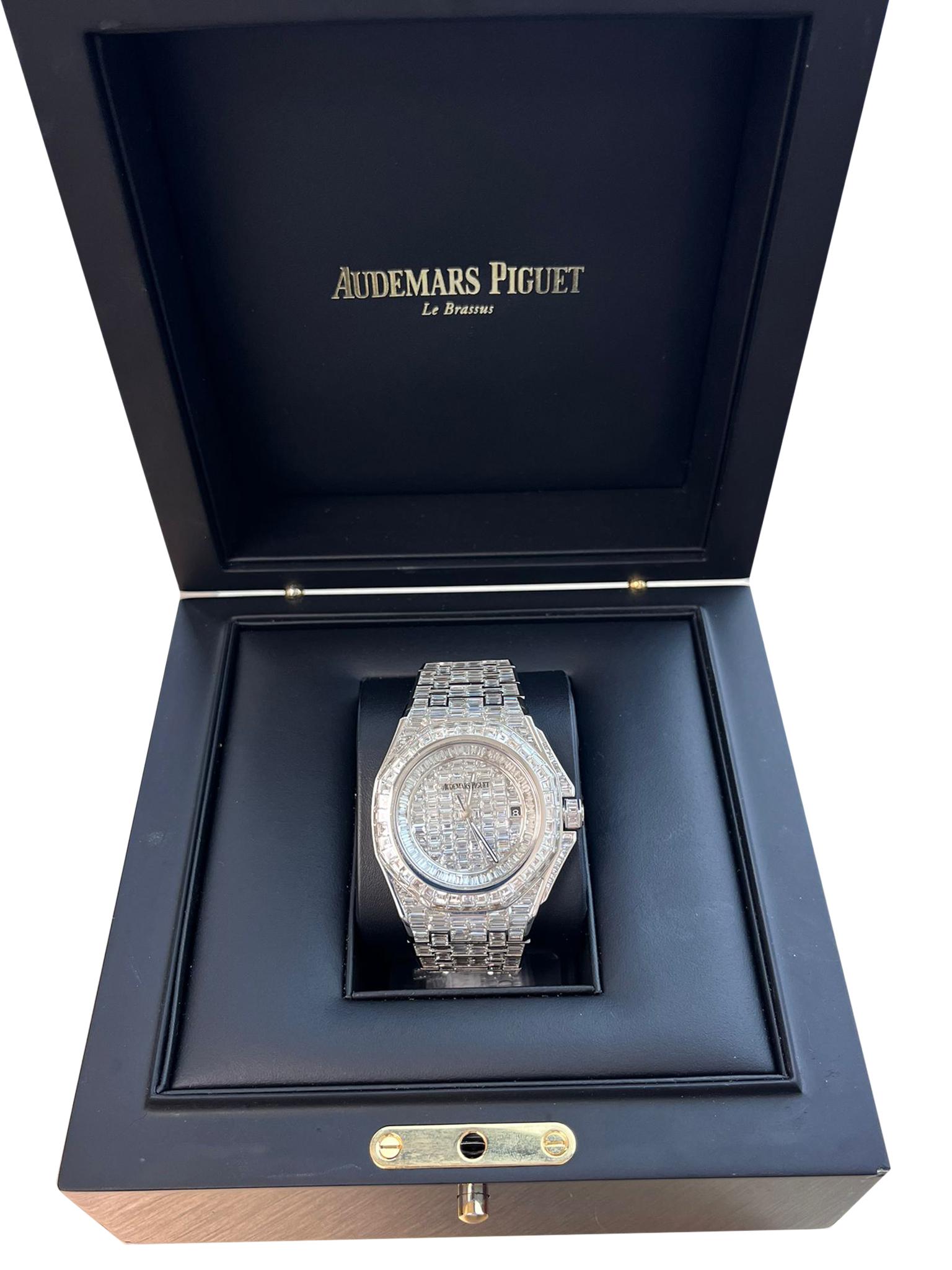 Audemars Piguet: Royal Oak-Kronleuchter aus Eichenholz, 41 mm, maßgefertigte Iced Out-Zifferblattuhr 15400ST (Modernistisch) im Angebot