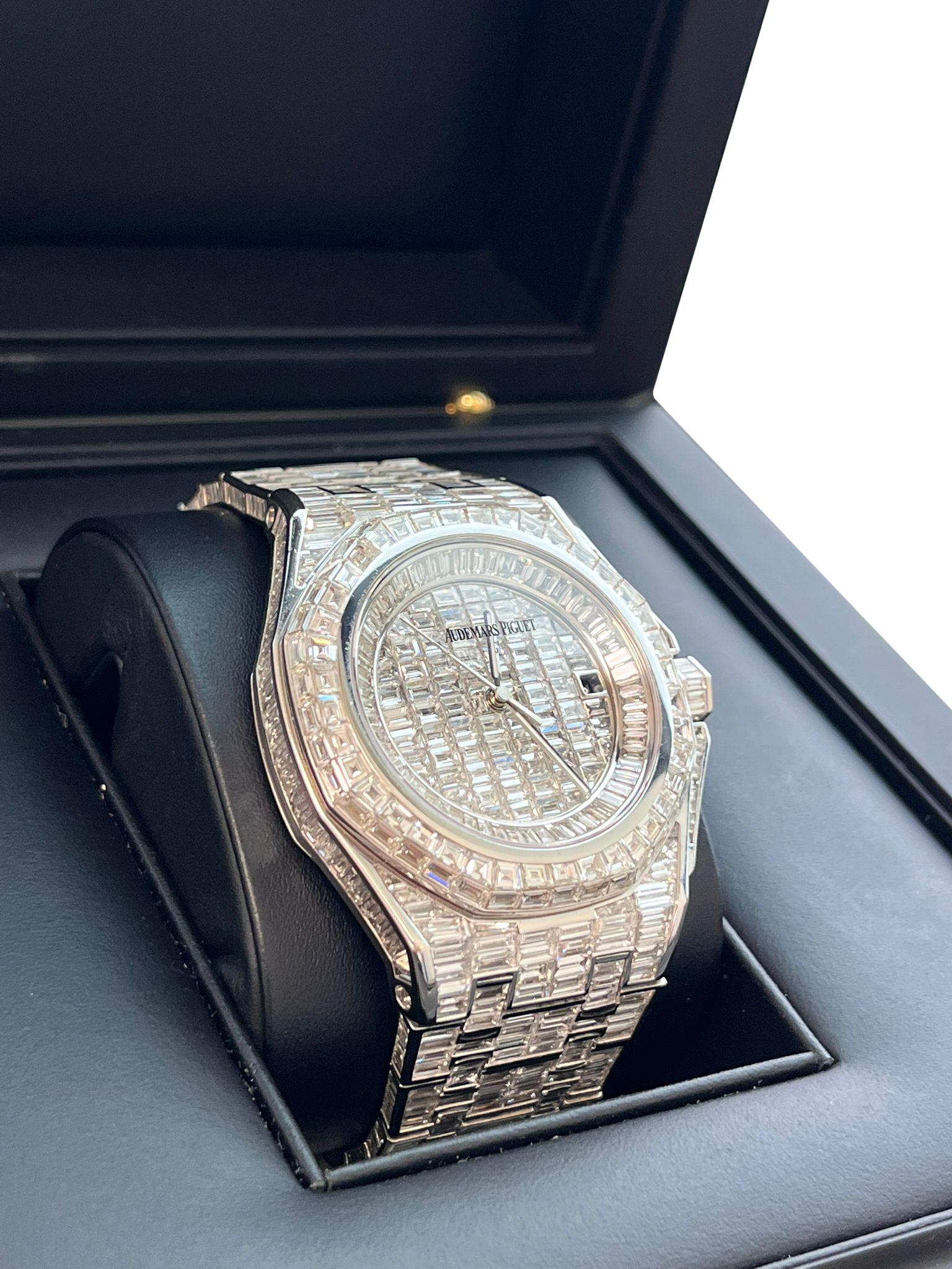 Audemars Piguet: Royal Oak-Kronleuchter aus Eichenholz, 41 mm, maßgefertigte Iced Out-Zifferblattuhr 15400ST im Angebot 1