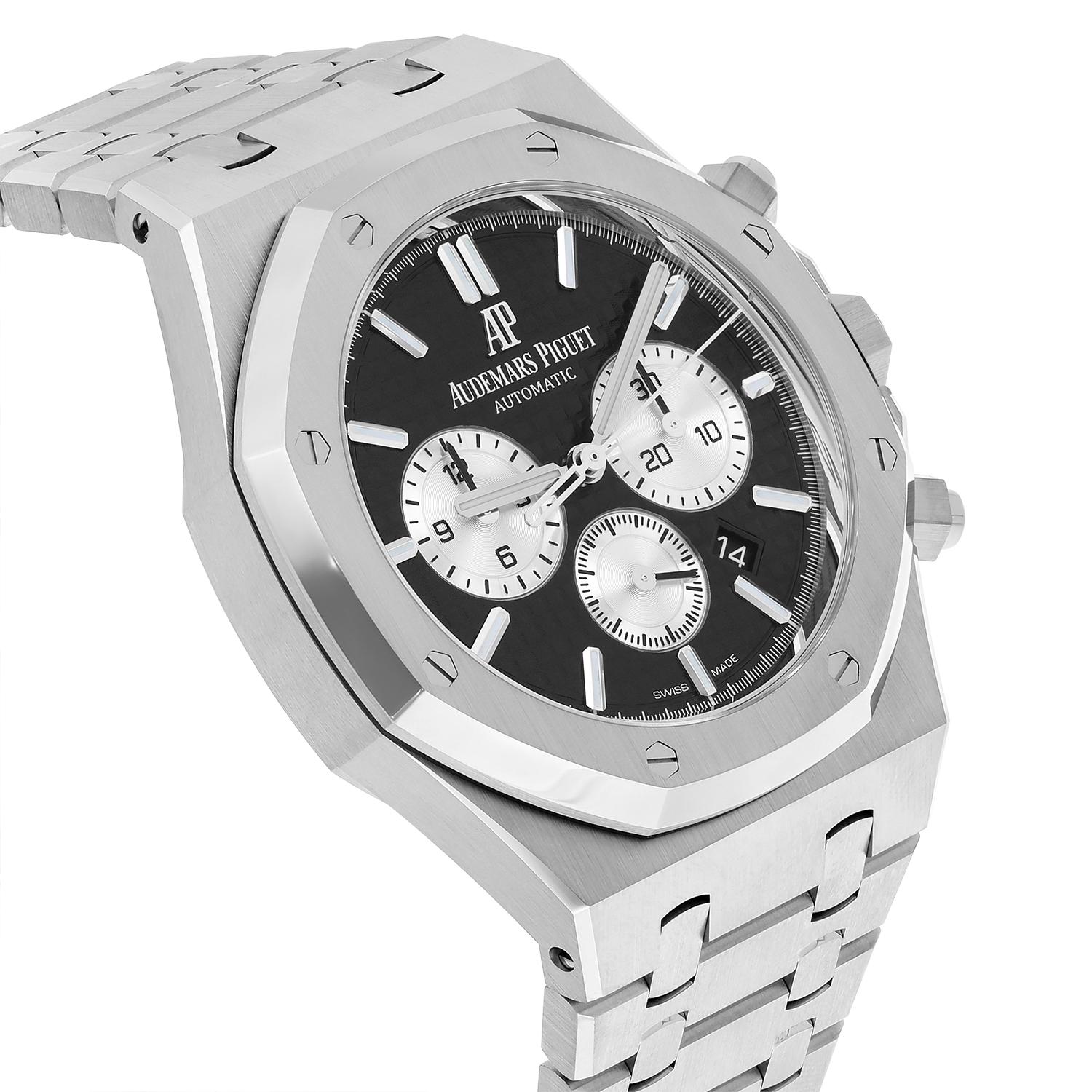 Audemars Piguet Royal Oak Chrono Steel Mens Watch 26331ST.OO.1220ST.02 Unworn In New Condition For Sale In New York, NY