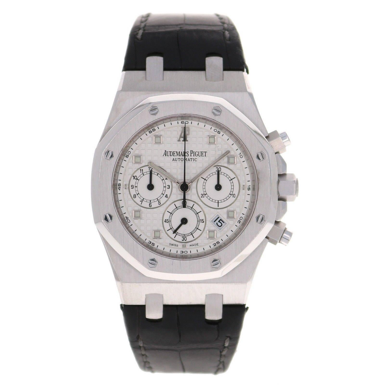 Brand Name  Audemars Piguet
Style Number  26022BC.OO.D002CR.01
Also Called  26022BCOOD002CR01
Series  Royal Oak Chronograph
Gender  Men's
Case Material  18K White Gold
Dial Color  Silvered
Movement  Automatic
Engine  Cal. 2385
Functions  Hours,