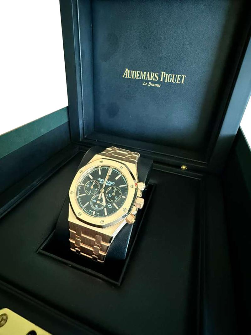 Audemars Piguet Royal Oak Chronograph Rose Gold Black Dial 26320OR.OO.1220OR.01 For Sale 9