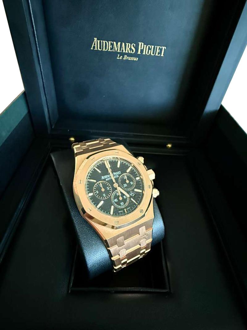 Audemars Piguet Royal Oak Chronograph Rose Gold Black Dial 26320OR.OO.1220OR.01 For Sale 3