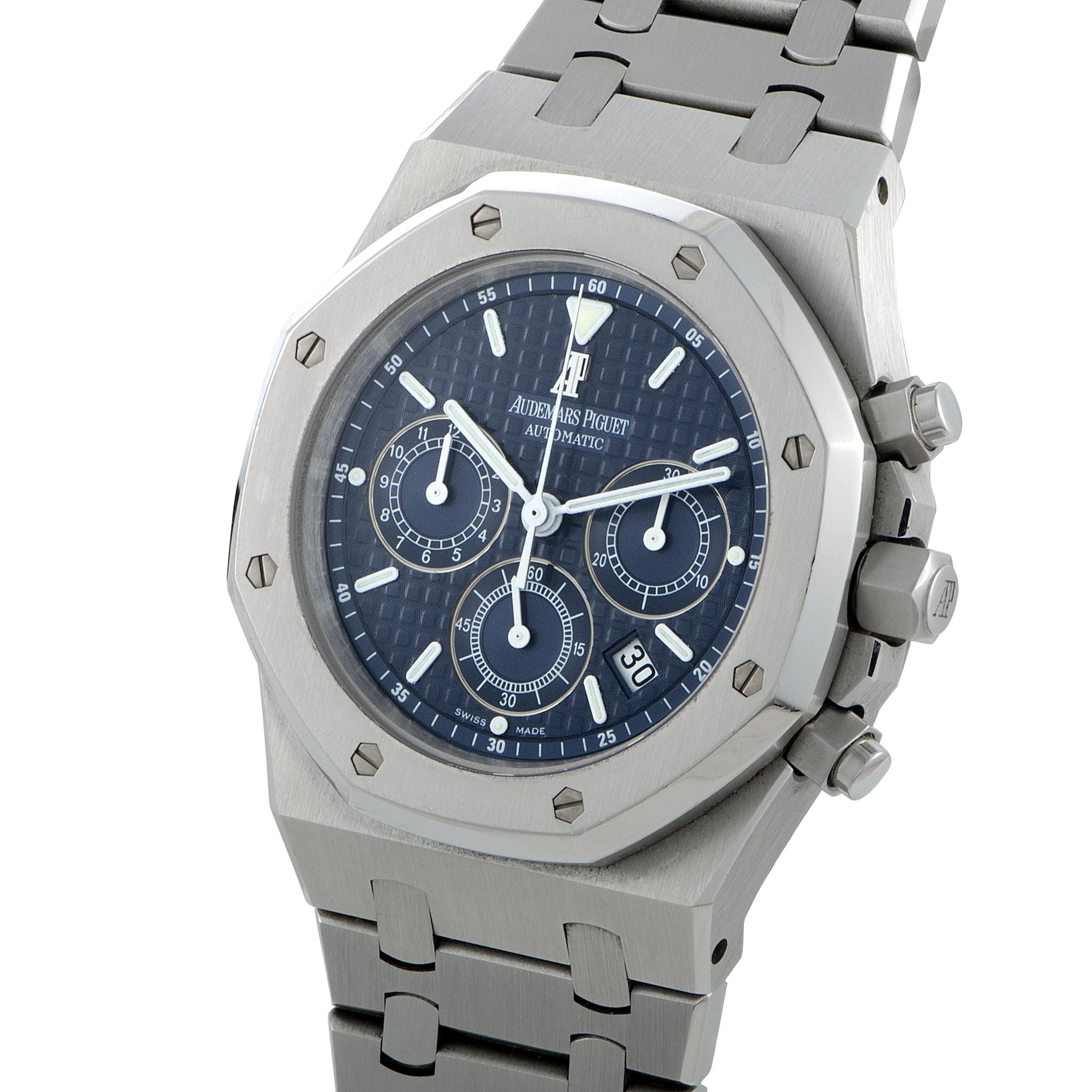 Remarkably robust, ergonomically sophisticated, and exquisitely crafted, the instantly recognizable “Royal Oak” case is virtually seamlessly integrated with the bracelet in this superb timepiece form Audemars Piguet that offers elaborate and highly