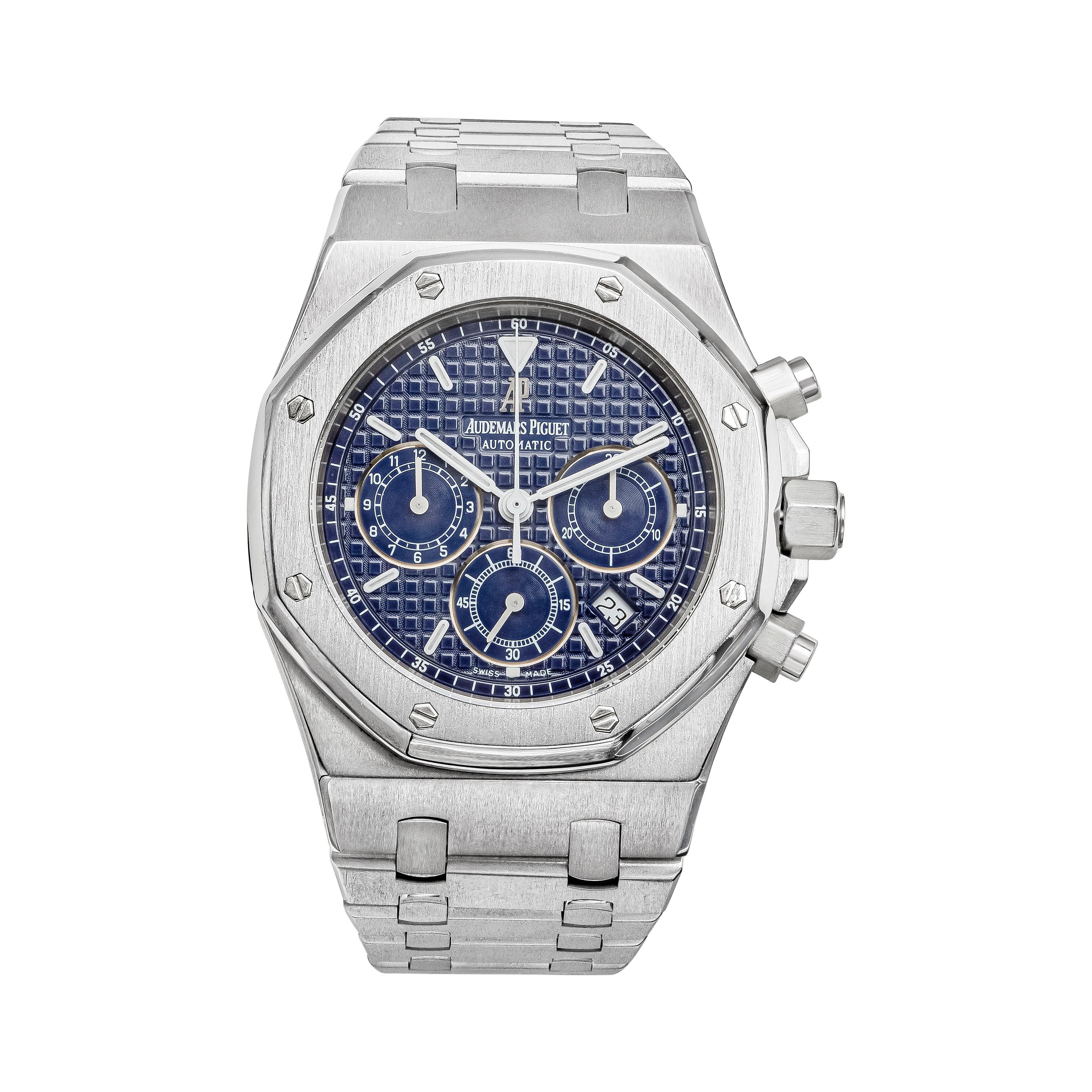 Audemars Piguet Royal Oak Chronograph Wristwatch in Stainless Steel