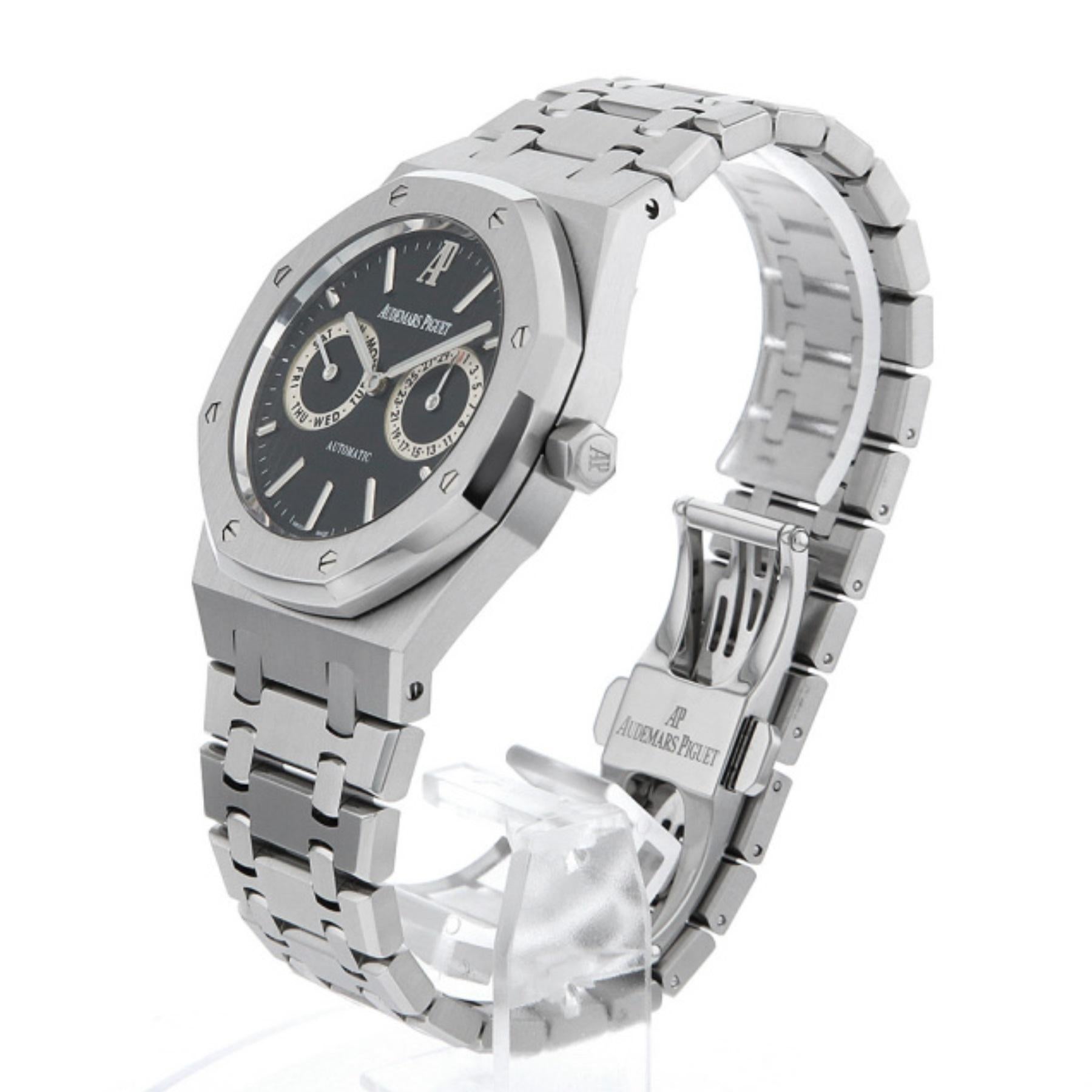 Audemars Piguet Royal Oak Day Date 26330ST.OO.1220ST.01 PreOwned Men