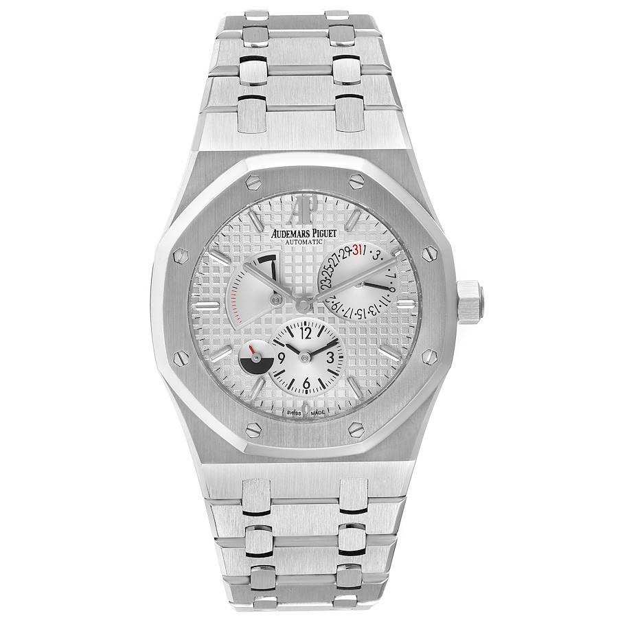 Audemars Piguet Royal Oak Dual Time Power Reserve Herrenuhr 26120ST. Automatisches Chronographenwerk mit Selbstaufzug. Achteckiges Edelstahlgehäuse mit einem Durchmesser von 39 mm. Solider Gehäuseboden. Die Lünette aus Edelstahl ist mit 8