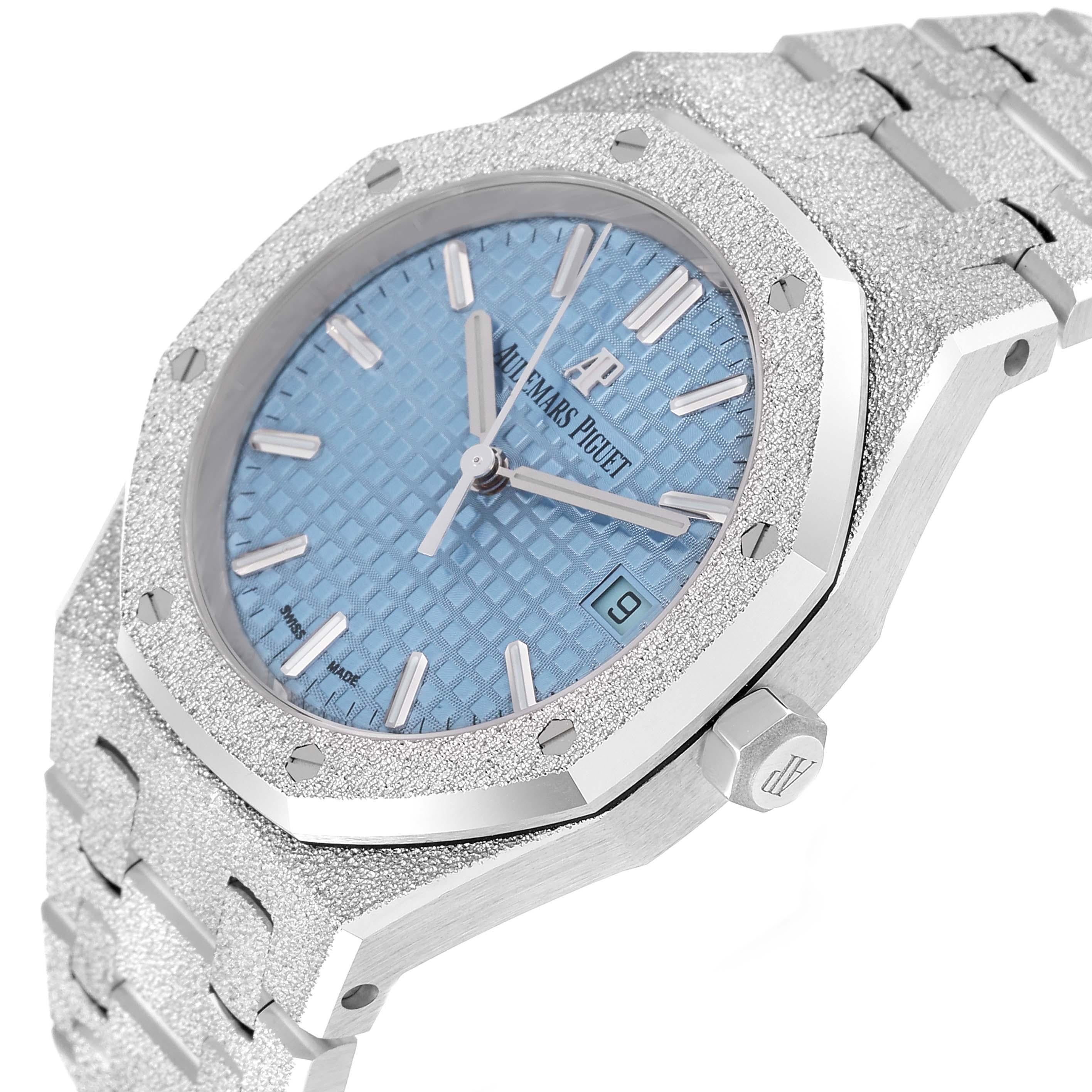 Audemars Piguet Royal Oak Frosted White Gold Selfwinding Mens Watch 77353BC Unwo In Excellent Condition For Sale In Atlanta, GA