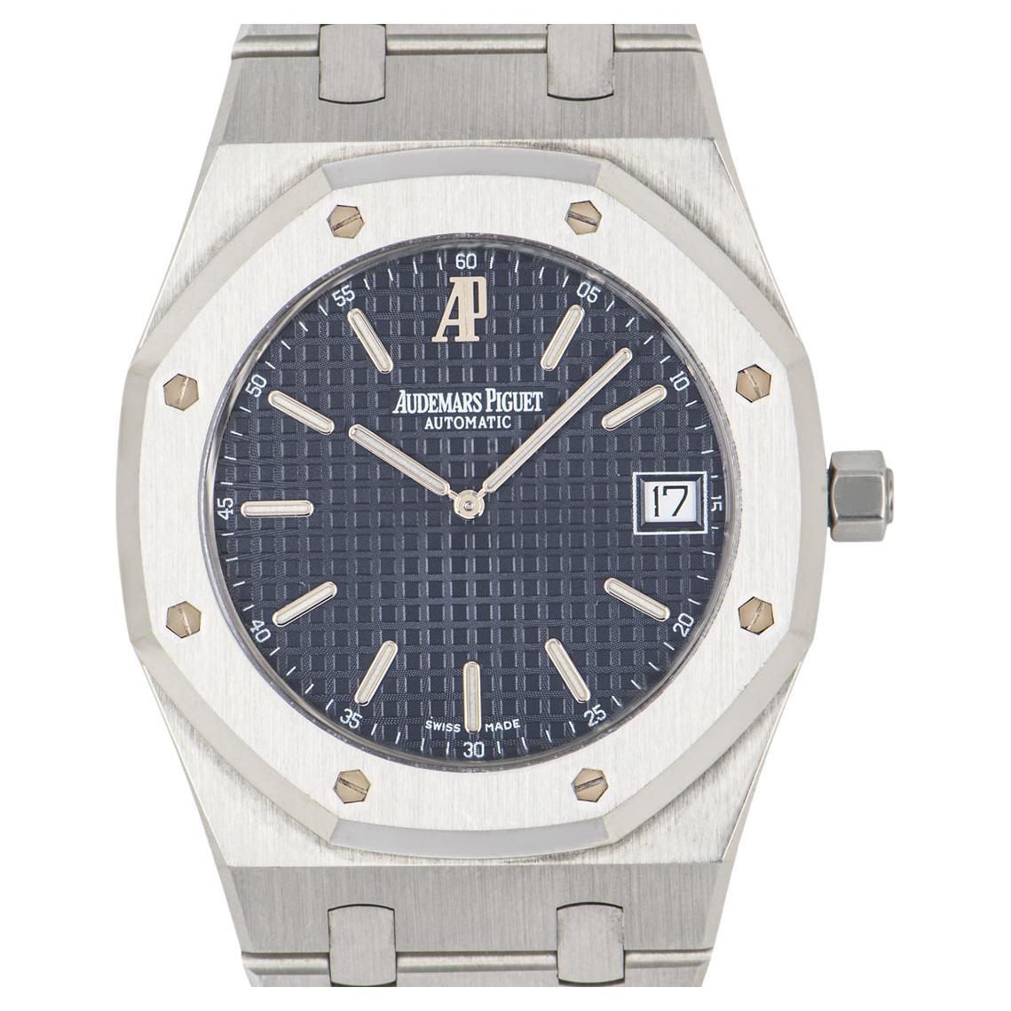 An unworn NOS 39mm stainless steel Royal Oak Jumbo Extra-Thin by Audemars Piguet 15202ST.OO.0944ST.02. This model is an earlier version of the 15202ST's which is easily identified by the AP logo being at 12 o'clock instead of 6 like the newer