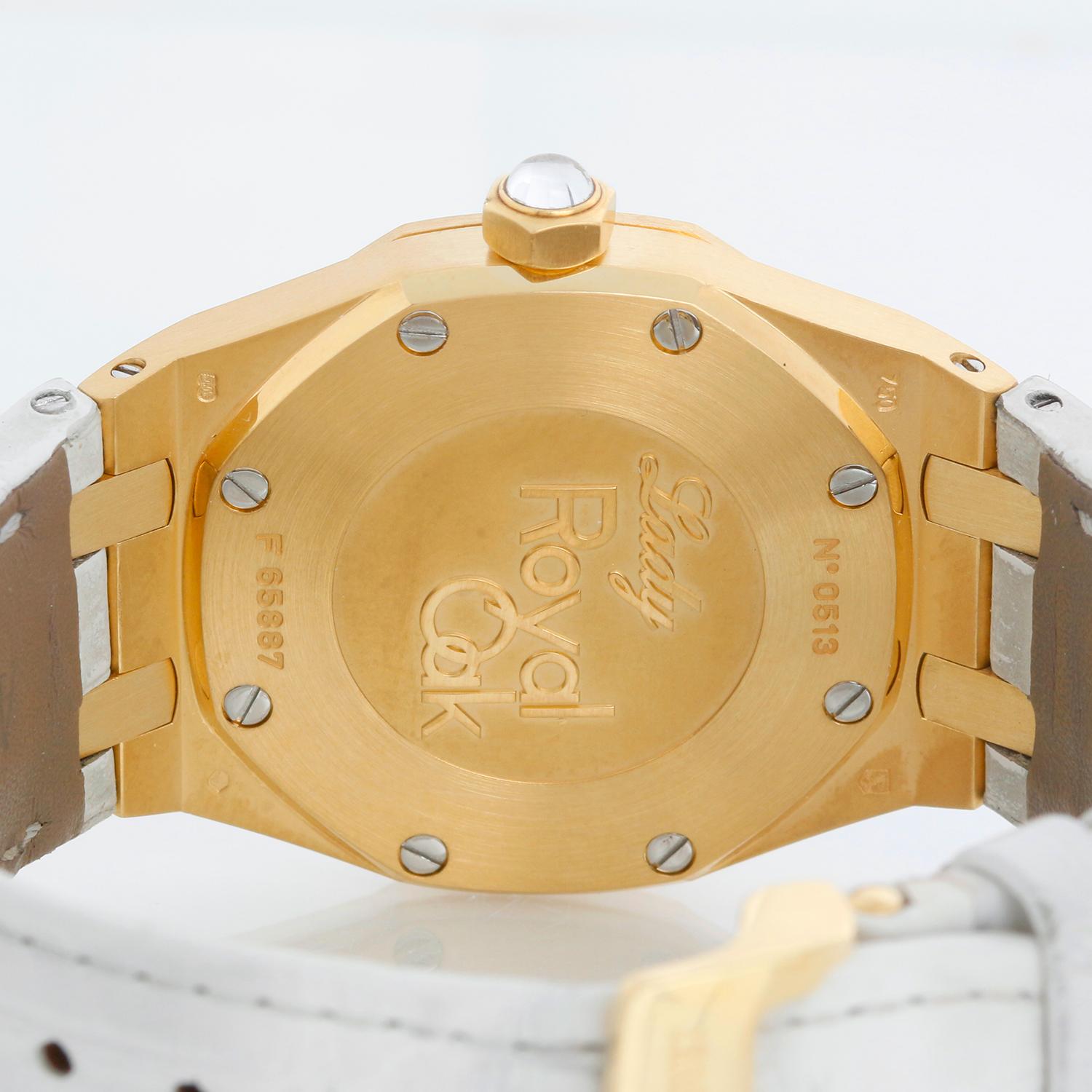 Audemars Piguet Royal Oak Ladies Quartz Watch Yellow Gold 67601BA In Excellent Condition For Sale In Dallas, TX