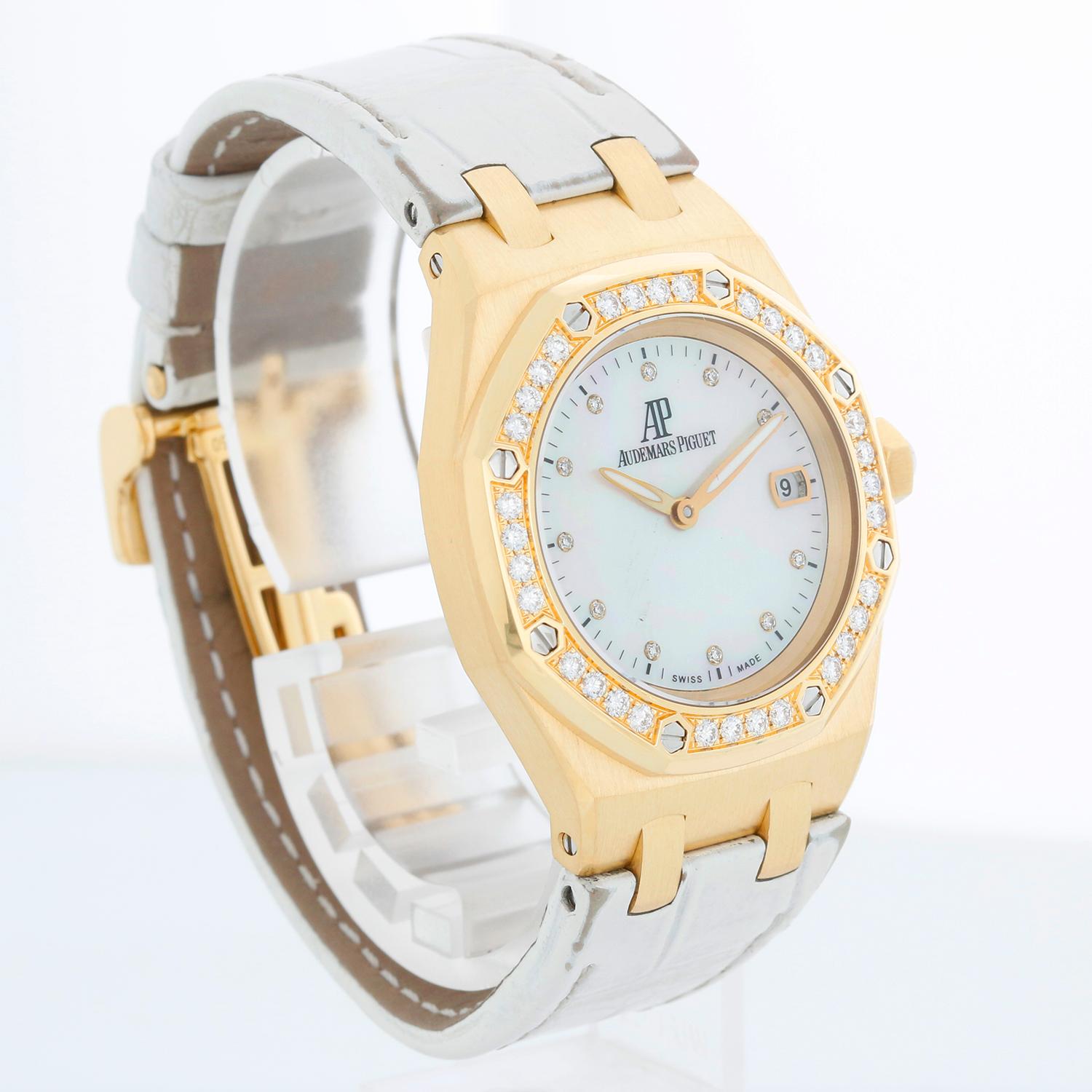 Audemars Piguet Royal Oak Ladies Quartz Watch Yellow Gold 67601BA For Sale 1