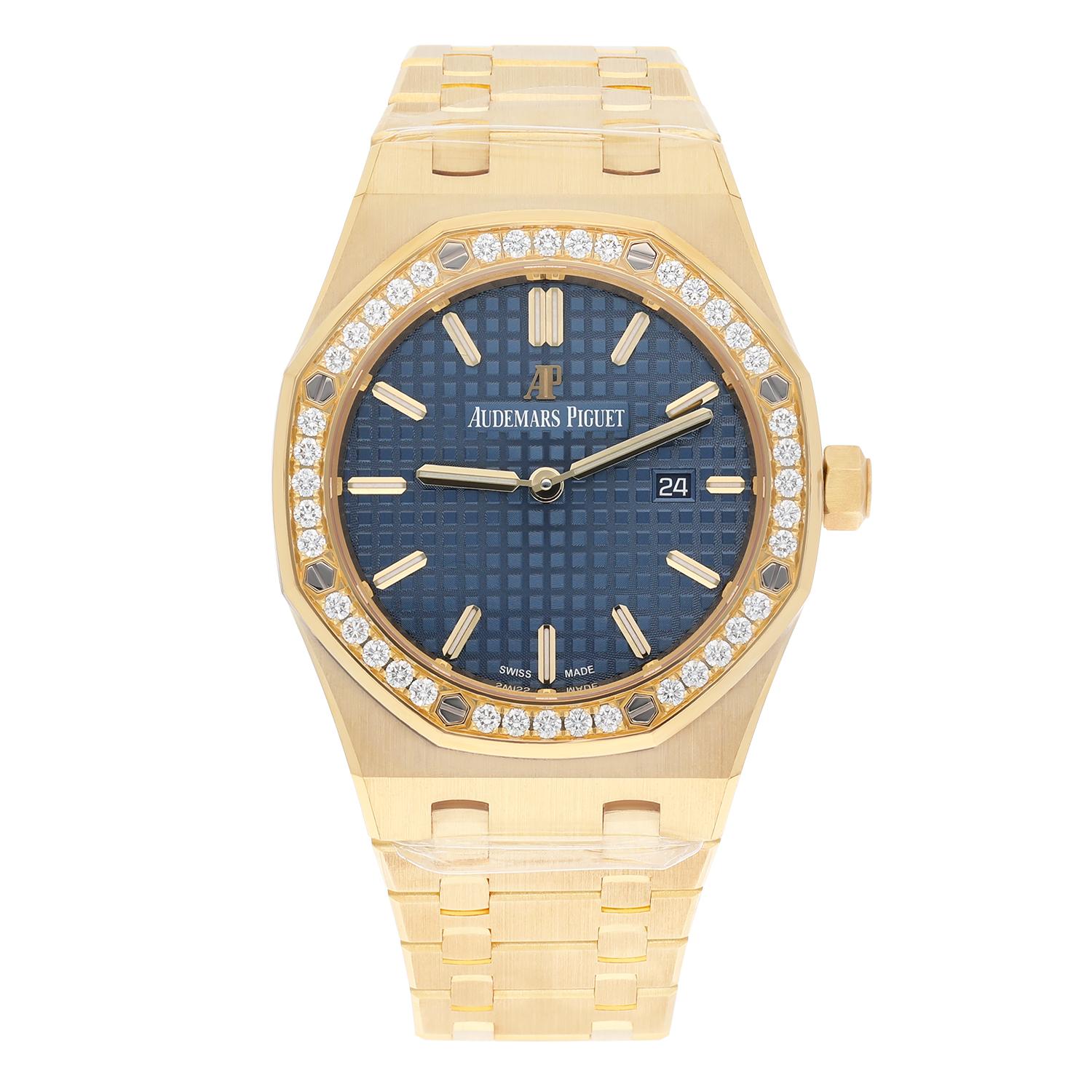 Truly NEW Audemars Piguet Royal Oak 33 Blue Dial Yellow Gold Diamond 67651BA.ZZ.1261BA.02 Ladies Watch
Complete with original box and original papers.

Brushed finished 18kt yellow gold case & bracelet with polished bevel corners. Bezel polished