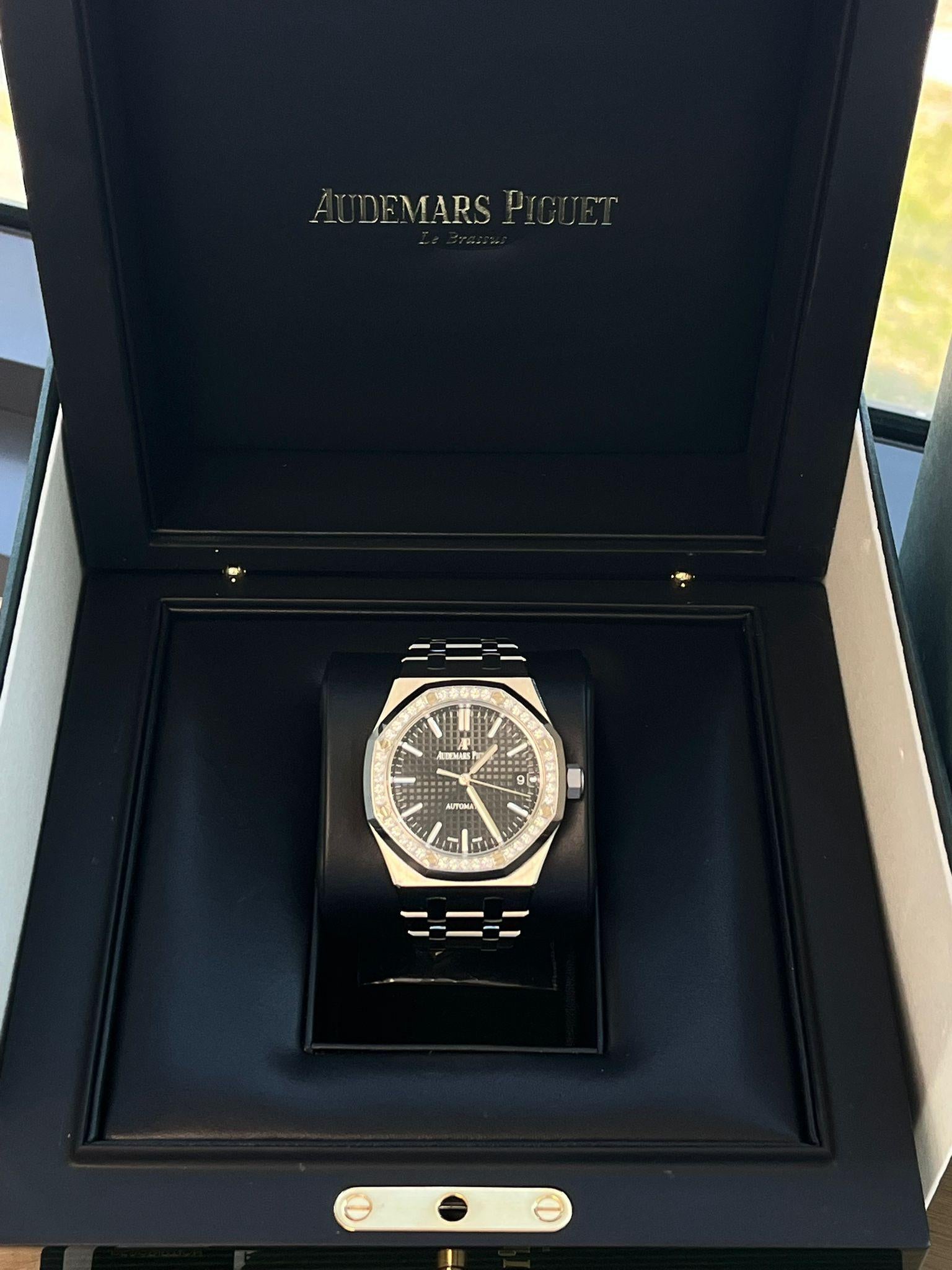 Taglio rotondo Audemars Piguet Royal Oak Lady 37 Automatico Lunetta con diamanti 15451ST.ZZ.1256ST.01 in vendita