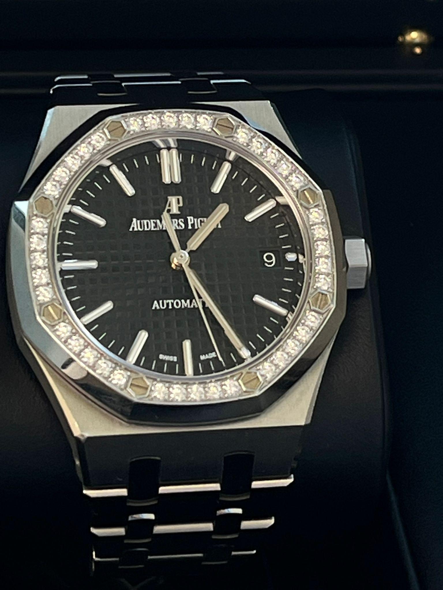 Audemars Piguet Royal Oak Lady 37 Automatico Lunetta con diamanti 15451ST.ZZ.1256ST.01 in vendita 1