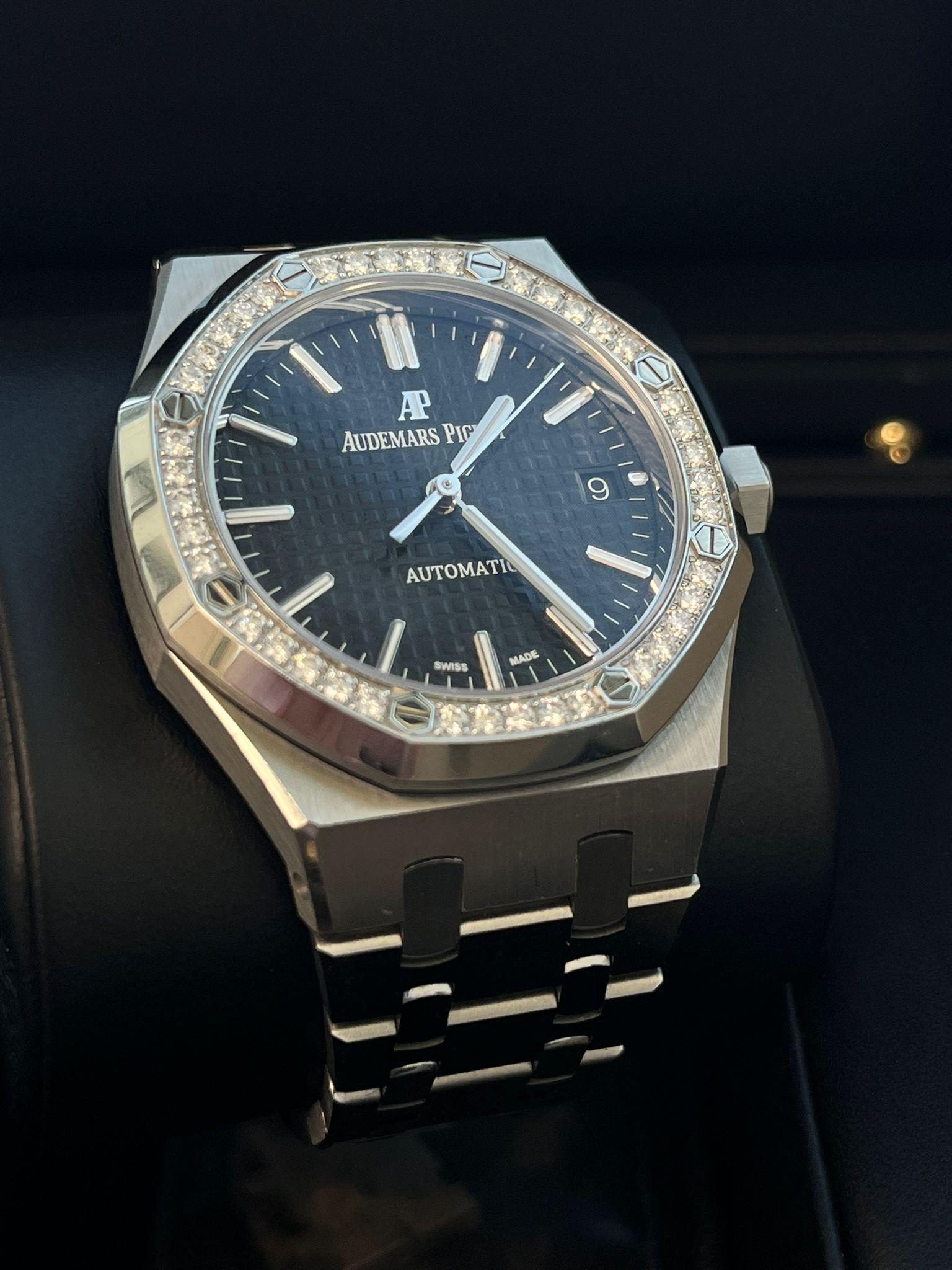 Audemars Piguet Royal Oak Lady 37 Automatico Lunetta con diamanti 15451ST.ZZ.1256ST.01 in vendita 2