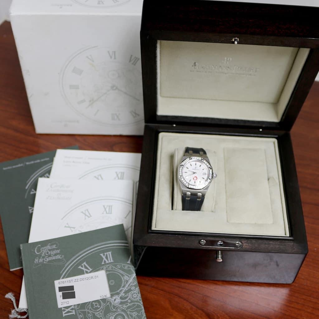 Audemars Piguet Royal Oak Lady Alinghi Original Diamond Bezel SS Watch In Excellent Condition For Sale In New York, NY