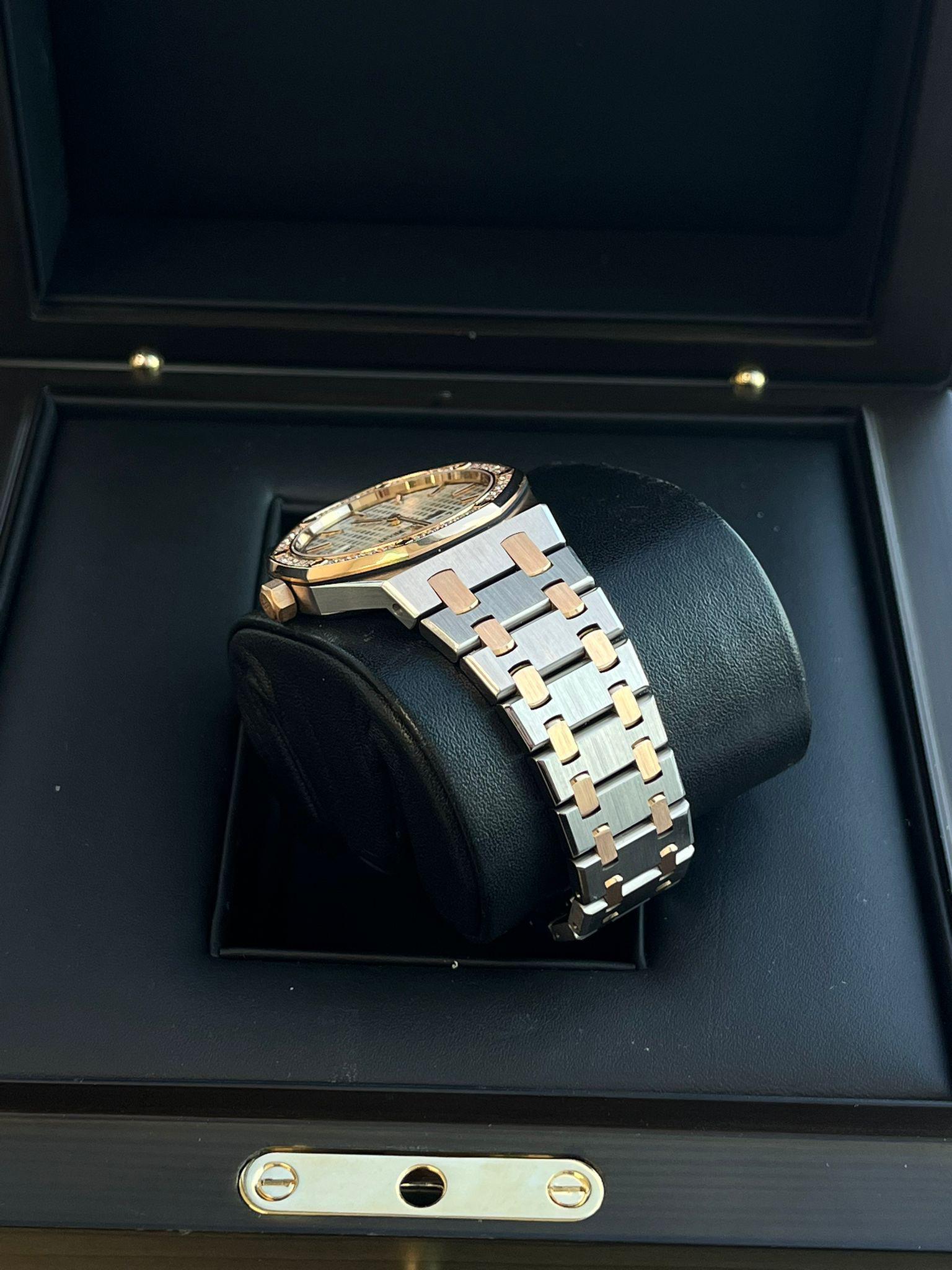Audemars Piguet Royal Oak Lady Gold Steel Diamond Bezel 67651SR.ZZ.1261SR.01 im Angebot 13