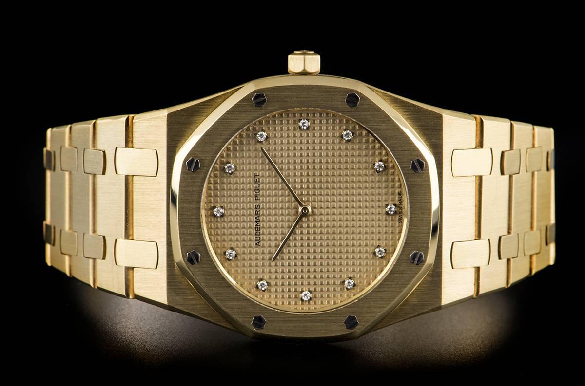 Audemars Piguet Royal Oak Mid-Size Gold Champagne Diamond Dial Quartz Watch In Excellent Condition In London, GB
