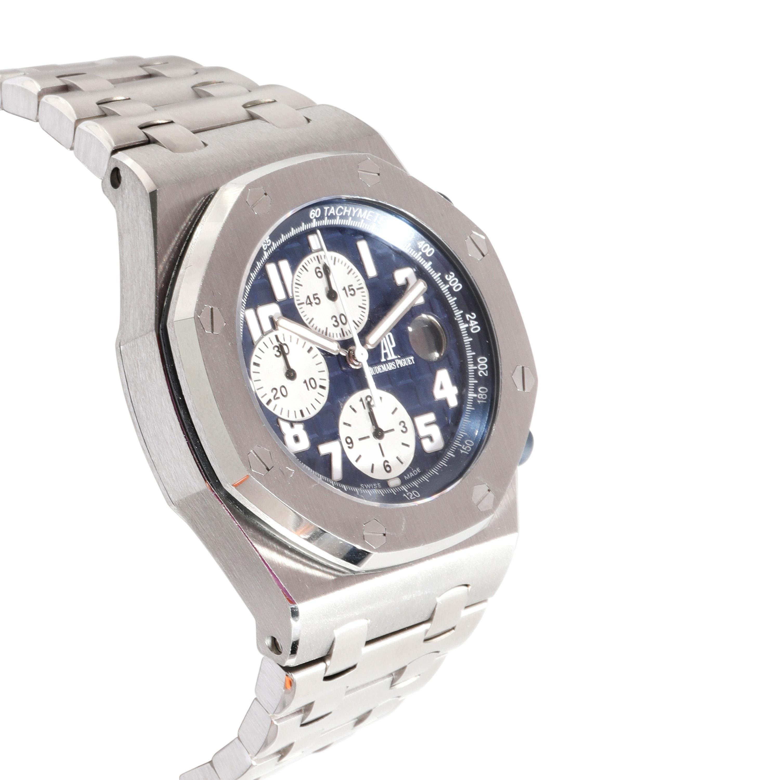 Audemars Piguet Royal Oak off Shore 25721ST.OO.1000ST.09 Men's Watch in Stainle In Excellent Condition For Sale In New York, NY
