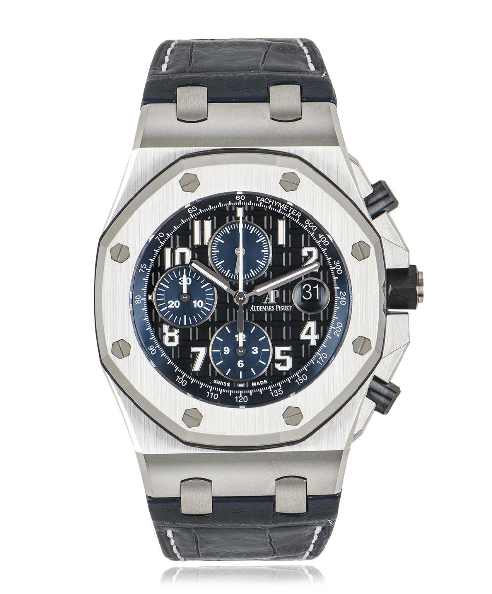 A Stunning Royal Oak Offshore 42mm from Audemars Piguet in stainless steel. Featuring a dual colour black 
