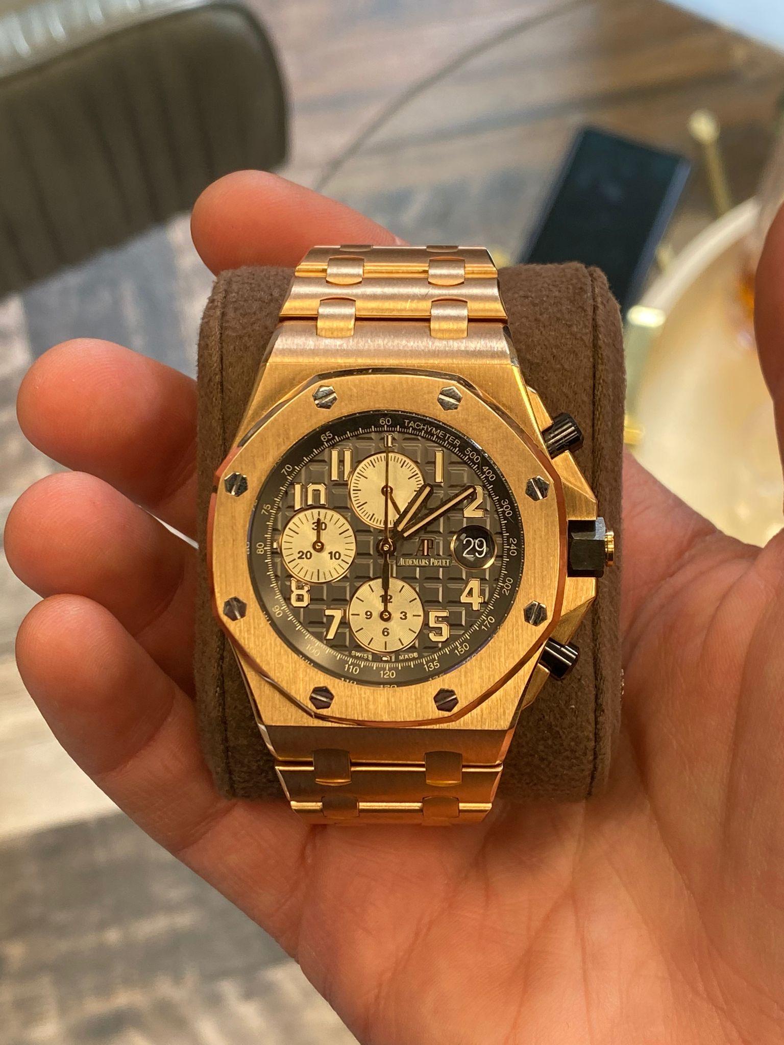 Highly Coveted Audemars Piguet watch.
Includes interchangeable leather band.
The Audemars Piguet Royal Oak is a modern day icon, a timepiece disruptor that changed watchmaking forever in 1972. The octagonal bezel, the “tapisserie” textured dial, and