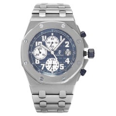 Audemars Piguet Montre Royal Oak avec cadran bleu de rivage 25721TI.OO.1000TI.04.A