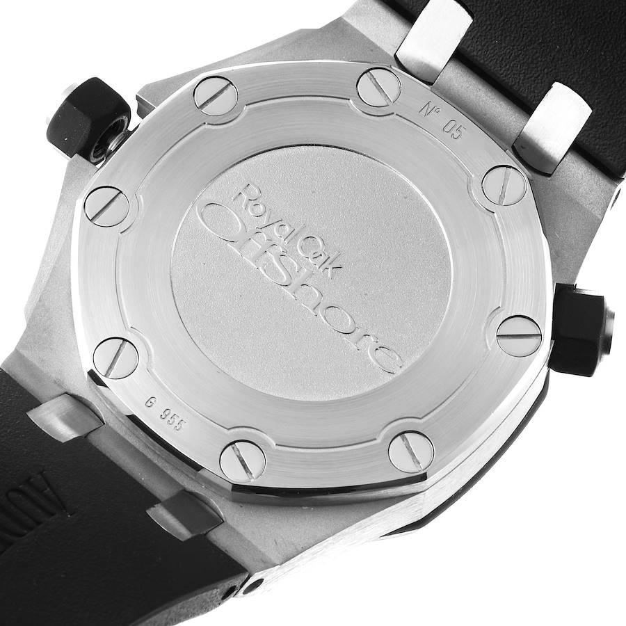 Herrenuhr 15703 aus königlicher Eiche mit schwarzem Zifferblatt von Audemars Piguet im Angebot 3