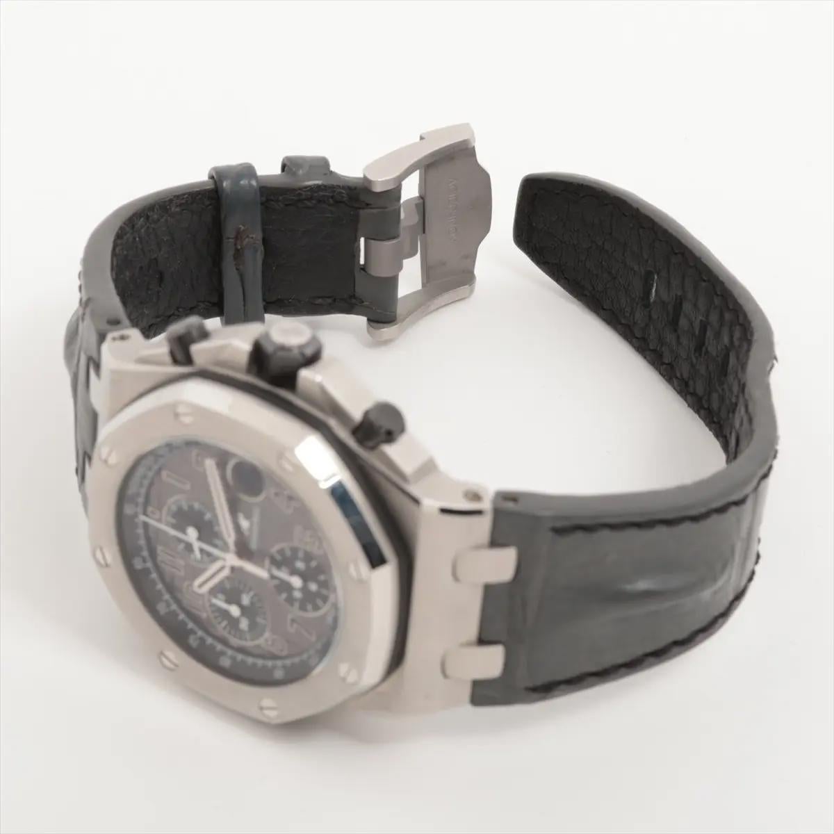 Audemars Piguet Royal Oak Offshore Chrono 42mm Elephant Grey 26470ST.OO.A104 B&P For Sale 7