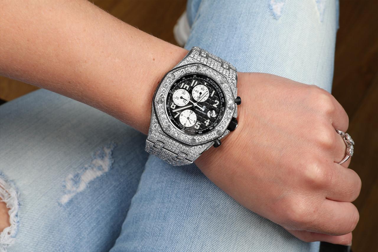 Audemars Piguet Royal Oak Offshore Chronograph 42mm Diamond Watch 25721ST In Excellent Condition For Sale In New York, NY