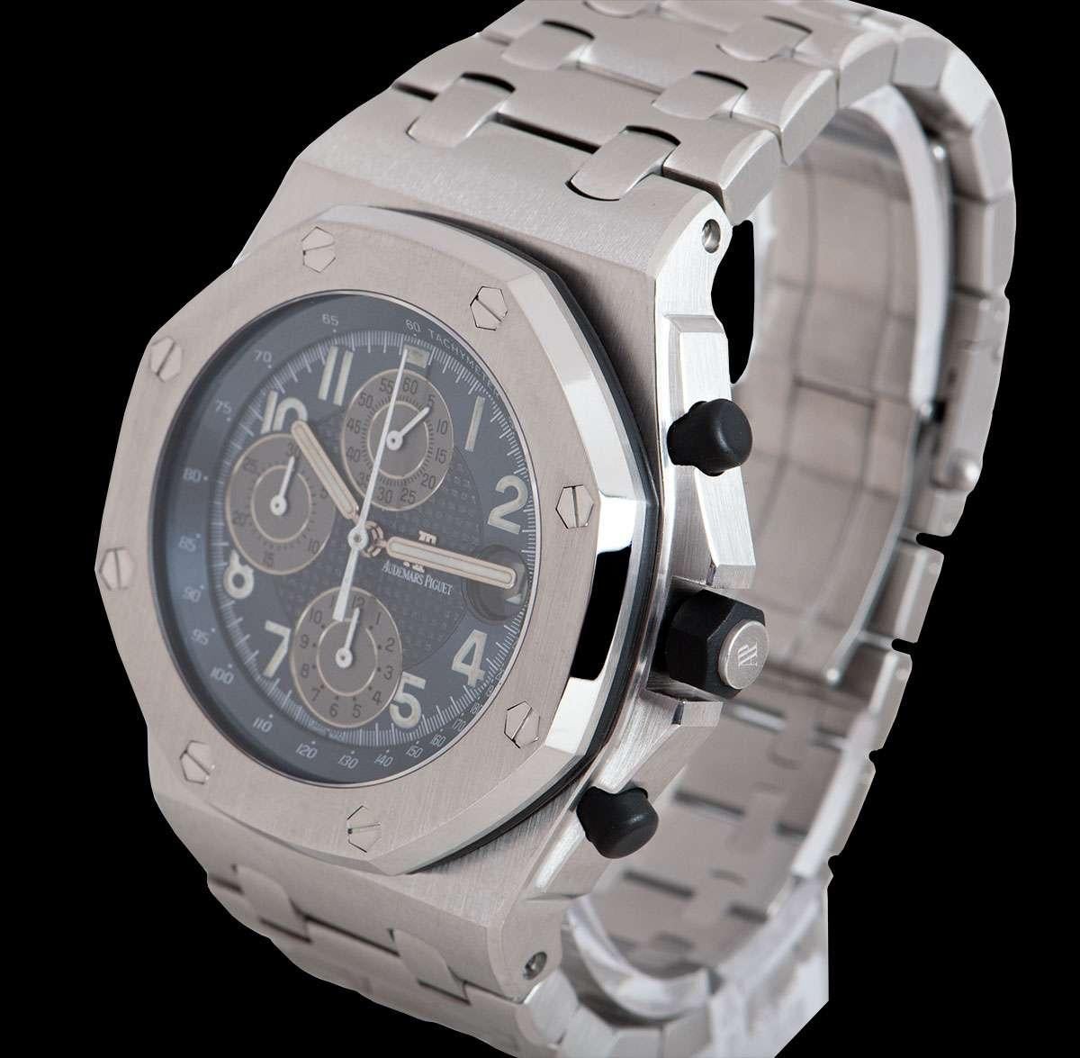 Audemars Piguet Royal Oak Offshore Chronograph Stainless Steel Blue Dial In Excellent Condition In Mayfair, London, London