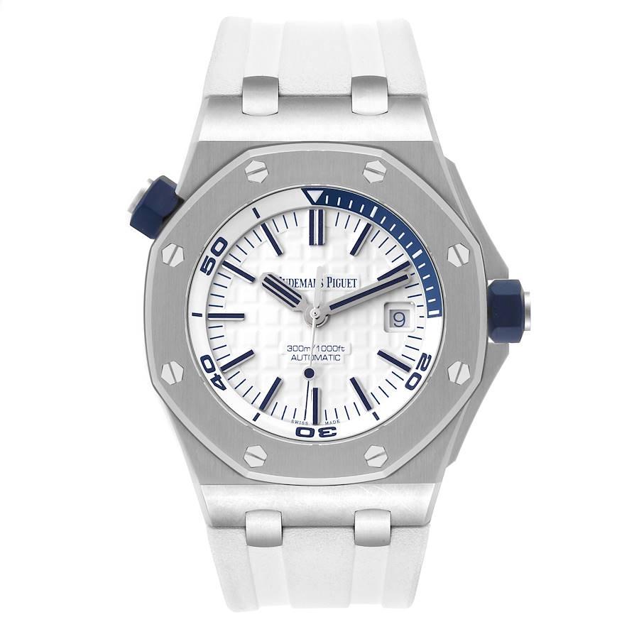Audemars Piguet Royal Oak Offshore Diver Stahl Herrenuhr 15710ST Box Papiere. Automatisches Uhrwerk mit Selbstaufzug. Sechseckiges Gehäuse aus Edelstahl mit einem Durchmesser von 42 mm. Gehäusedicke: 13,9 mm. Ausstellung Gehäuseboden aus