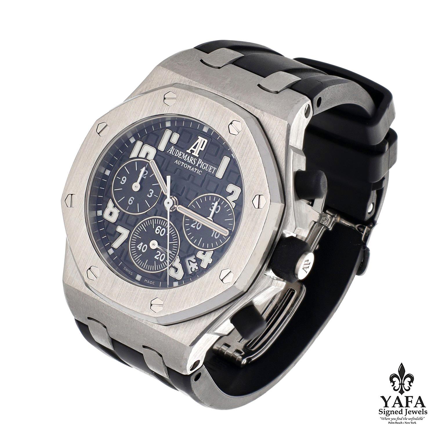 Basic Information﻿
- Brand: Audemars Piguet
- Model: Royal Oak Offshore
- Reference number: 26283 N0566
- Movement: Automatic
Complications  - Chronograph
- Case Size: 37mm
- Dial: Black
- Case Material: Stainless Steel
- Bracelet Material: Black