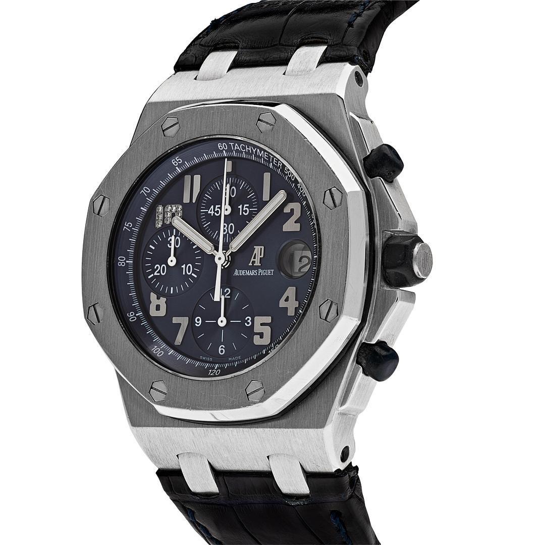 The Jay-Z 10th Anniversary Platinum 2 pays homage to the American rapper, songwriter, record executive, businessman and record producer, Shawn Carter, known professionally as Jay-Z. Celebrating his 10th anniversary in the industry, the timepiece's