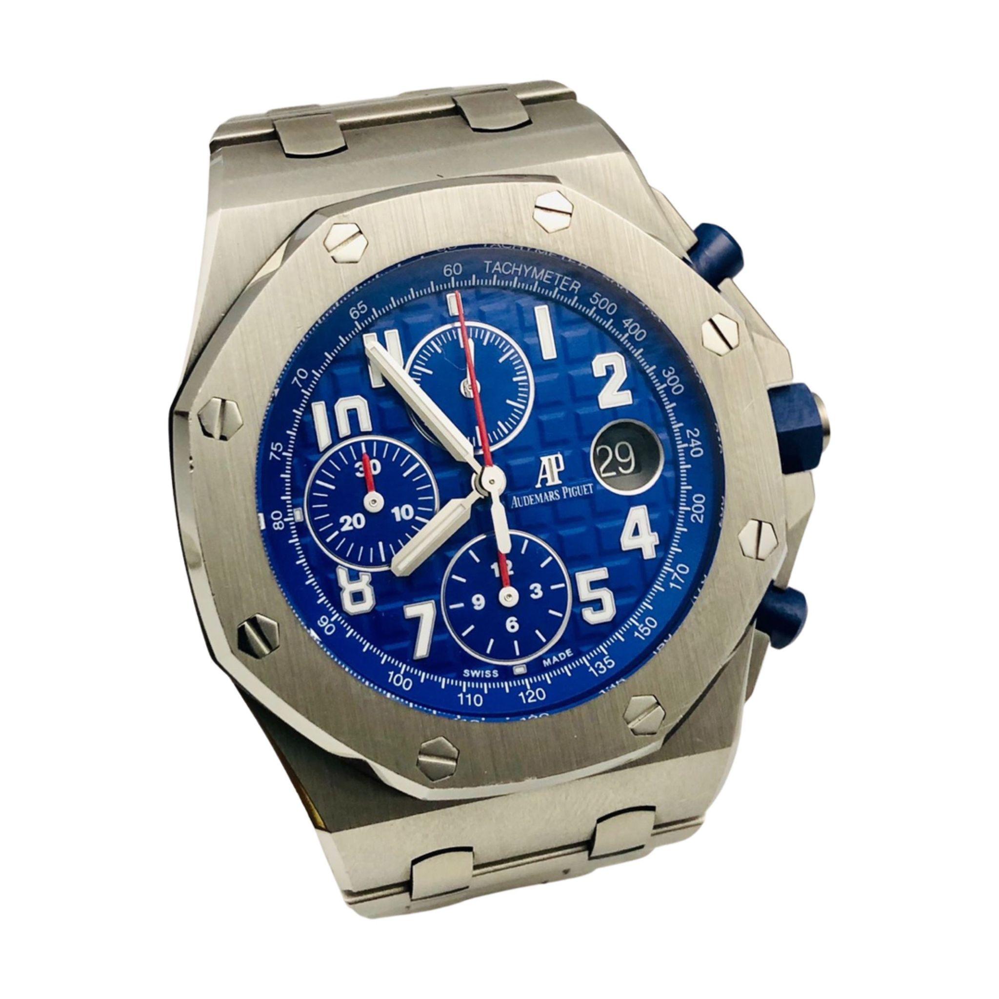 Brand: Audemars Piguet

Collection: Royal Oak Offshore

Reference No.: 26470ST.OO.A030CA.01

Movement:  Automatic Winding

Case Material: Stainless Steel

Case Size: 42 mm

Case Shape: Octagonal

Dial: Indigo Blue

Bezel: Stainless Steel

Bracelet:
