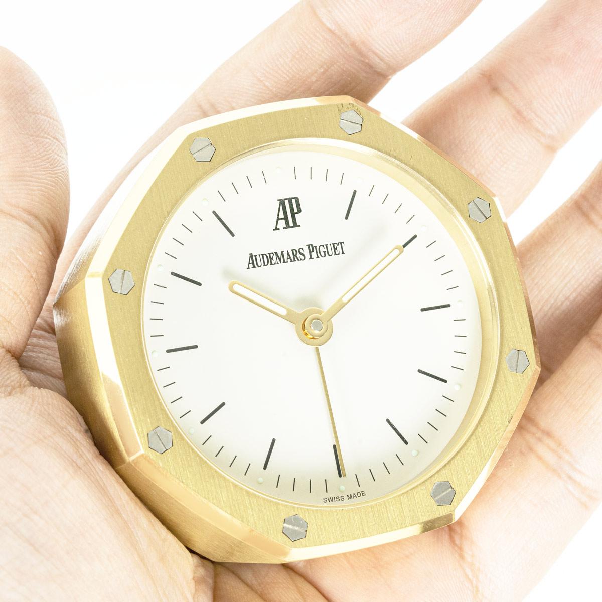 Reloj despertador de sobremesa Audemars Piguet Royal Oak Pendulette Brass White Dial C2005 en venta 4