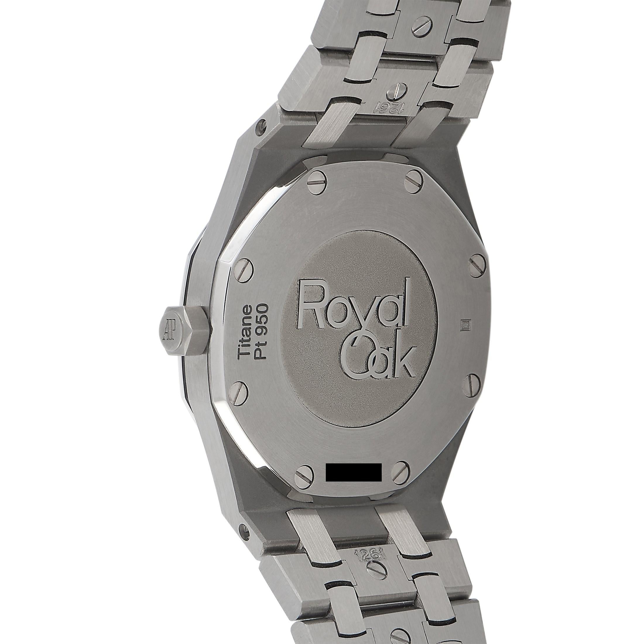 Round Cut Audemars Piguet Royal Oak Quartz Titanium Platinum Watch 67651IP.ZZ.1261IP.01
