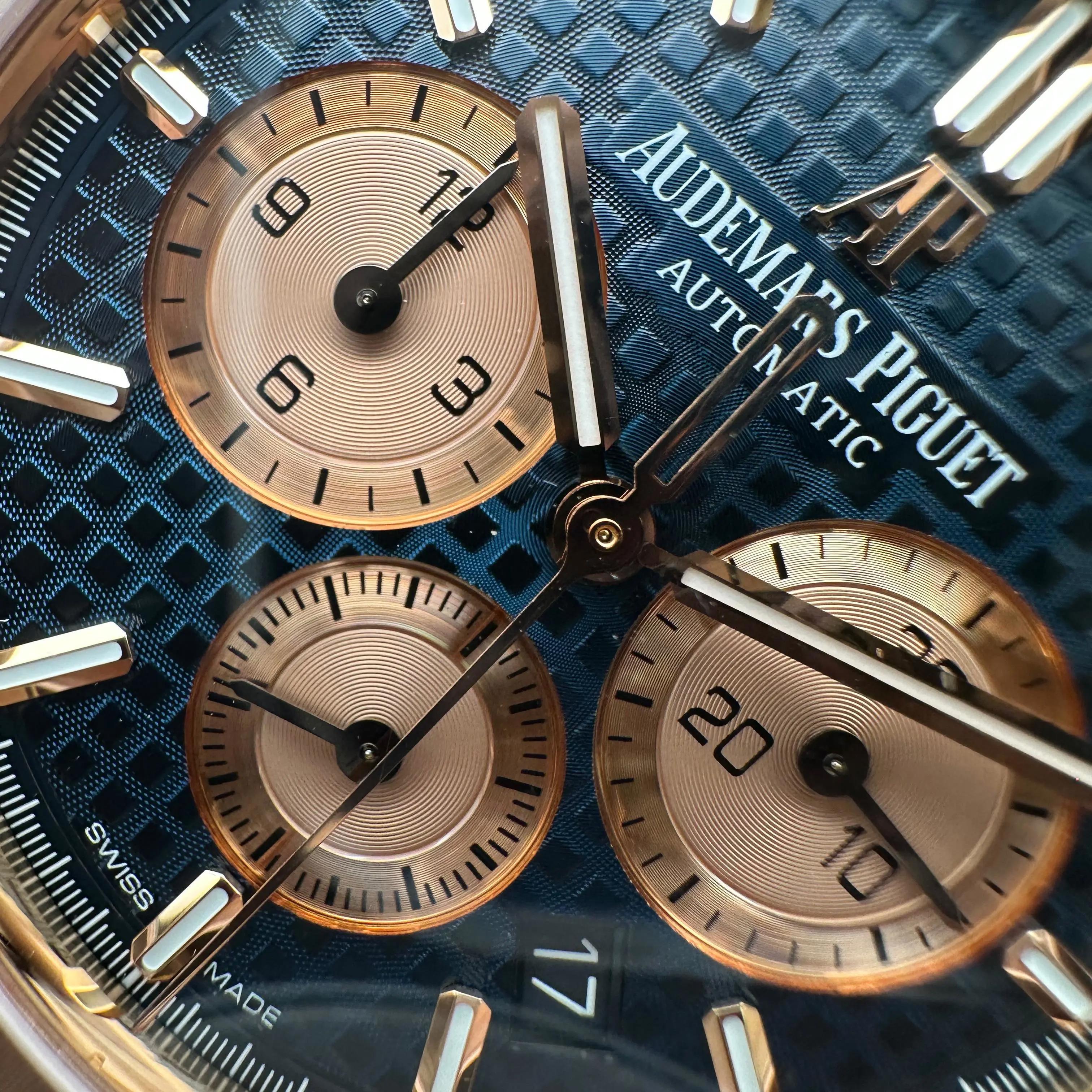 Audemars Piguet Royal Oak Rose Gold Automatic Mens Watch 26331OR.OO.D315CR.01 In Excellent Condition For Sale In New York, NY